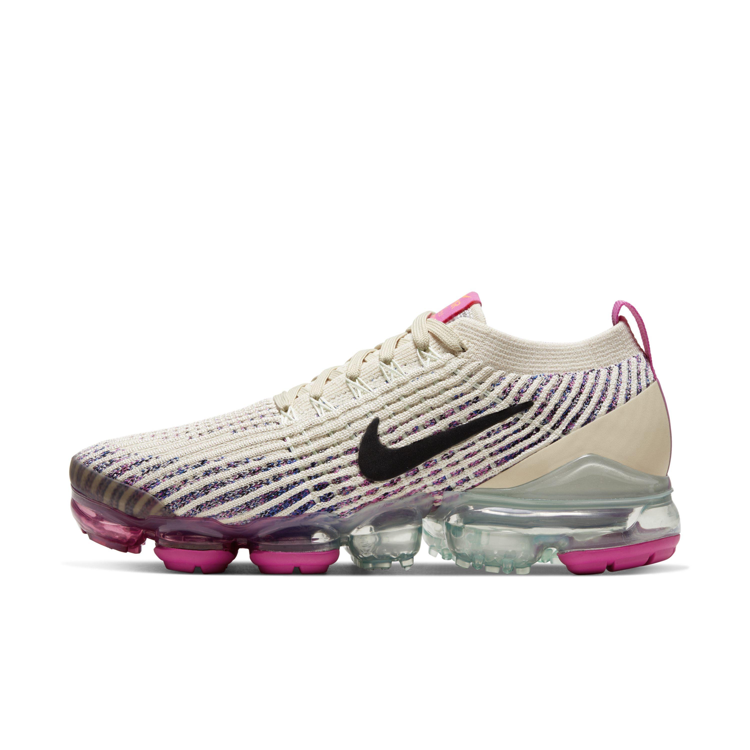 pink and cream vapormax