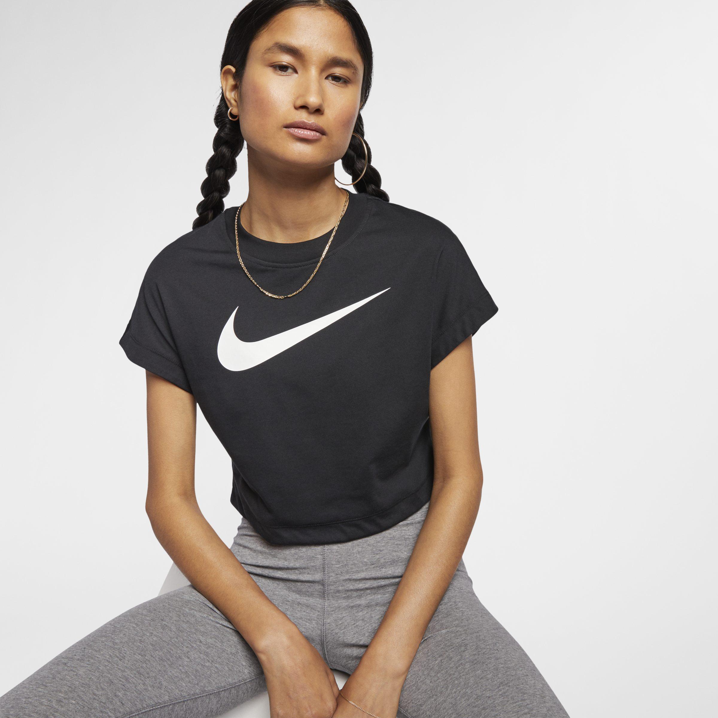 nike swoosh short sleeve crop top