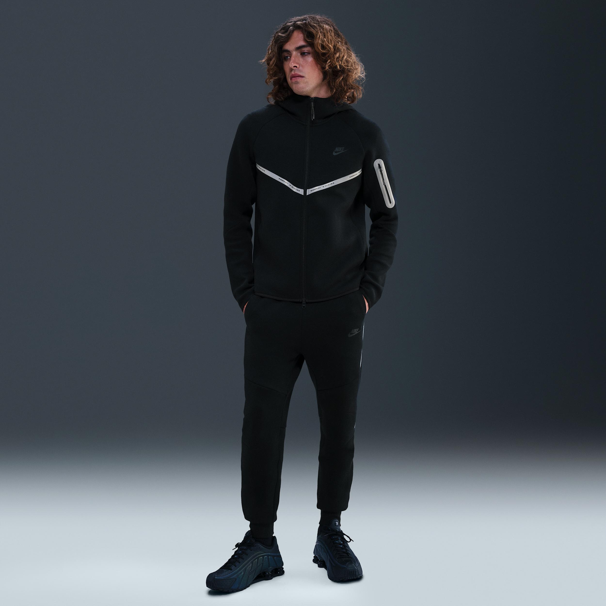 Nike Tech Fleece Jogger Pants With Reflective Accents in Black for