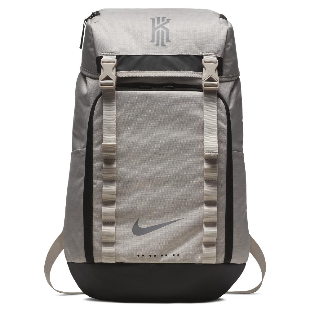 Encommium pastel Sandalias Nike Kyrie Basketball Backpack (cream) in Black for Men | Lyst