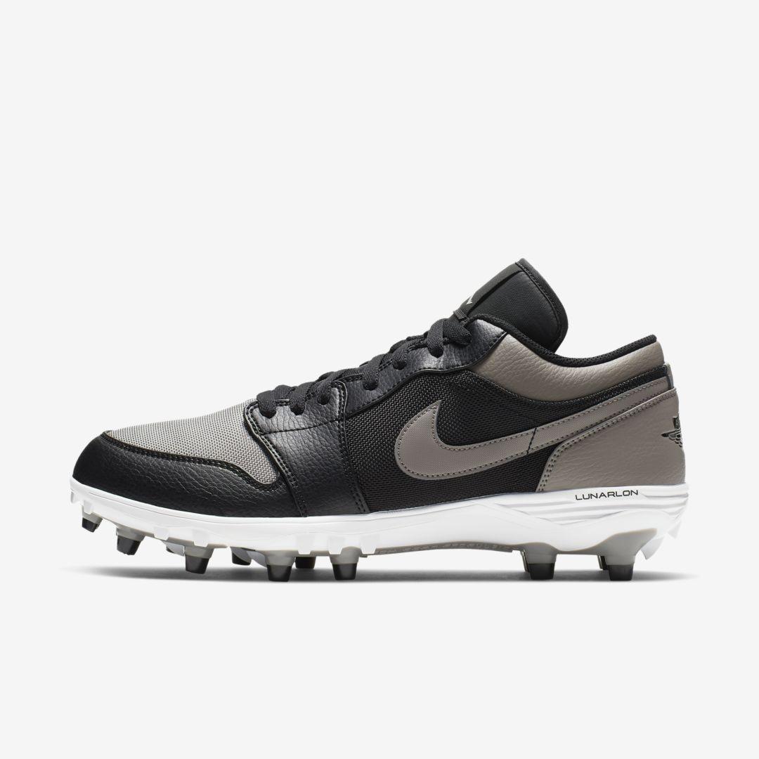 nike jordan football cleats