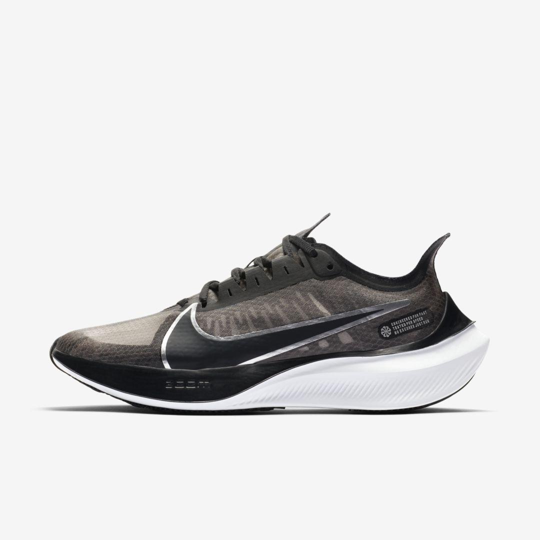 nike run zoom gravity trainers