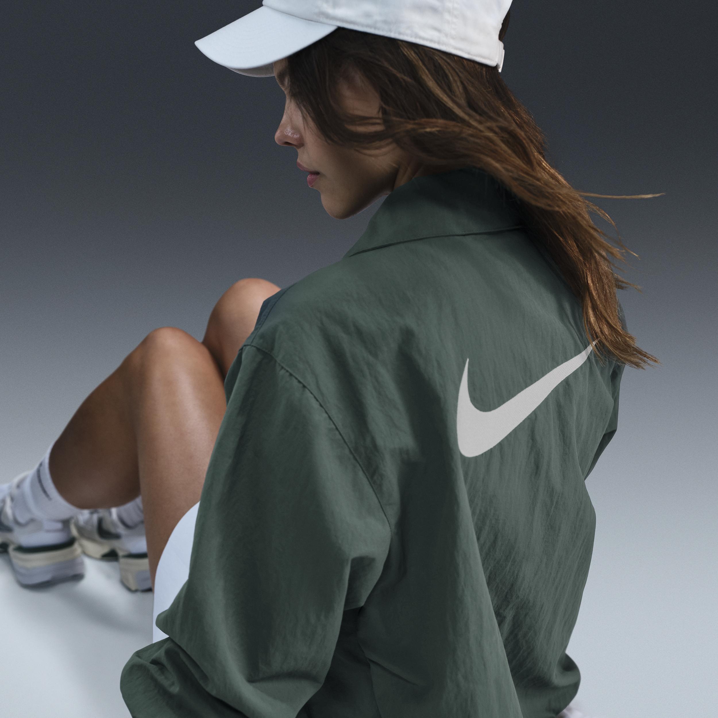 ジャケット Nike Sportswear Essentials Women's Oversized UV Woven Coach Nike Nike Sportswear Essential Women's Oversized UV Woven