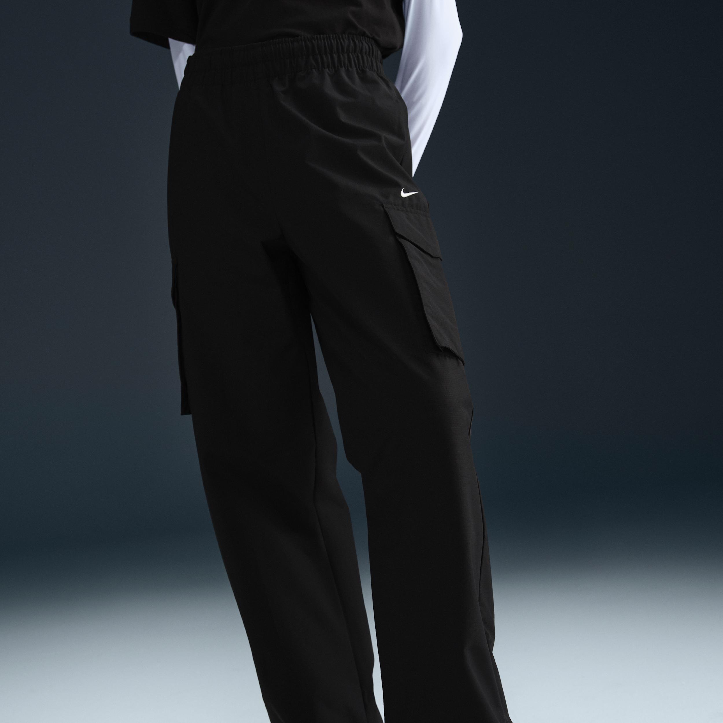 Nike Sportswear Everything Wovens Mid-Rise Cargo Pants in