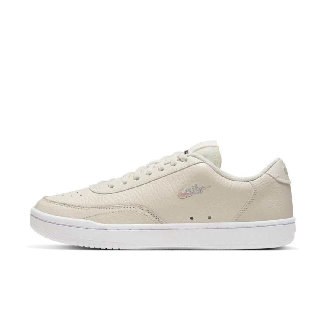 Nike Leather Court Vintage Premium Shoe in Cream (White) - Lyst