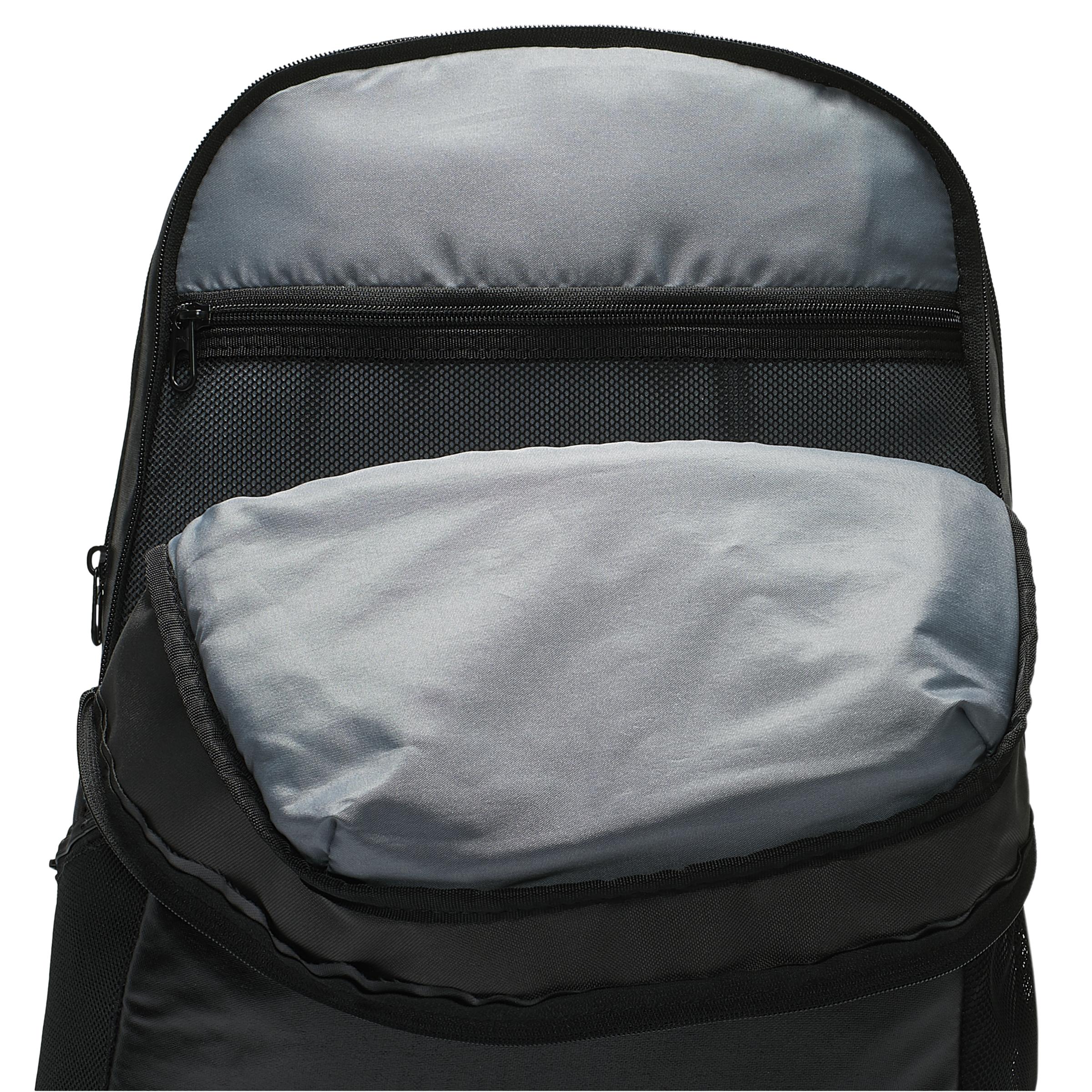 schwarzer nike rucksack