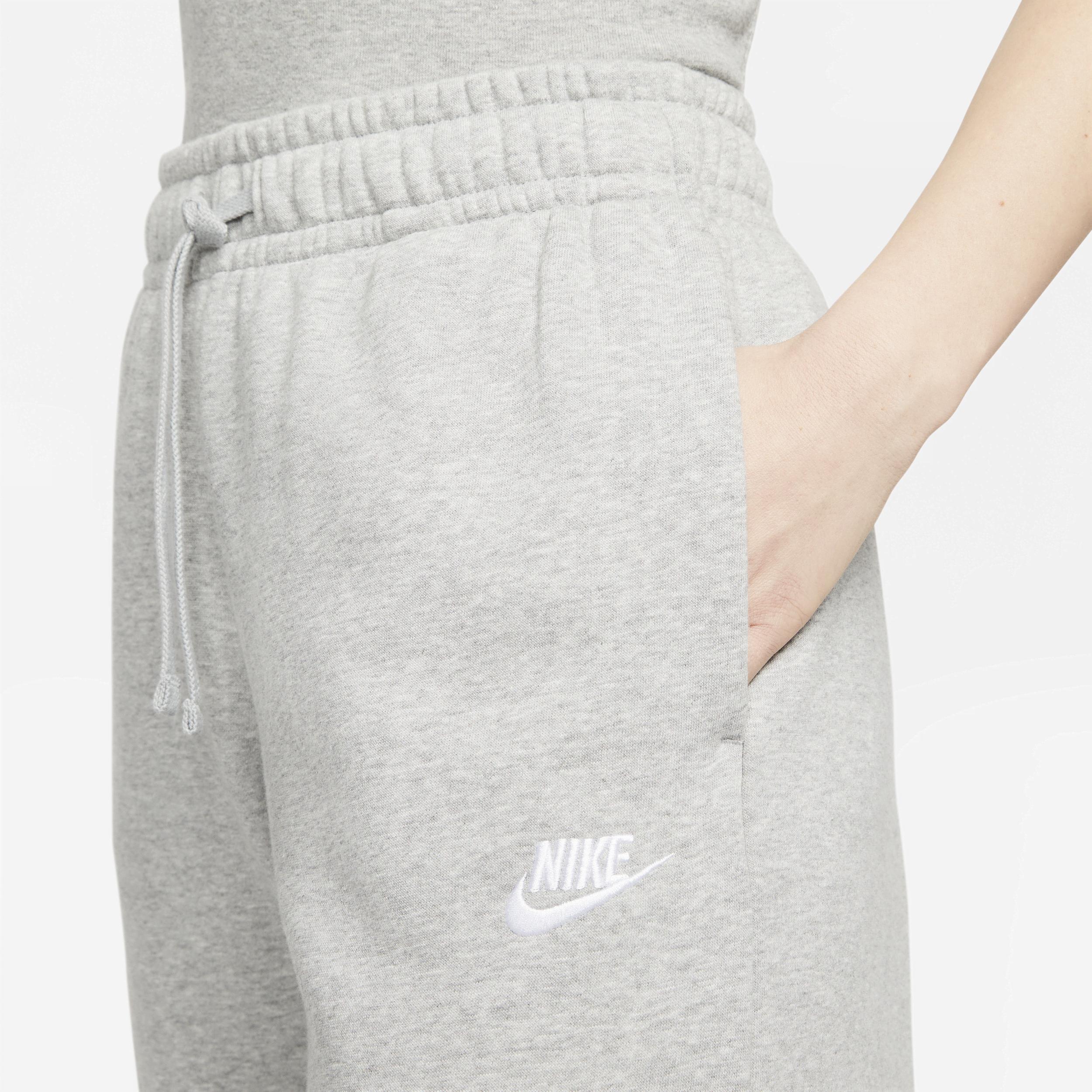 Nike Sportswear Club Fleece Mid-rise Wide-leg Sweatpants in Gray | Lyst