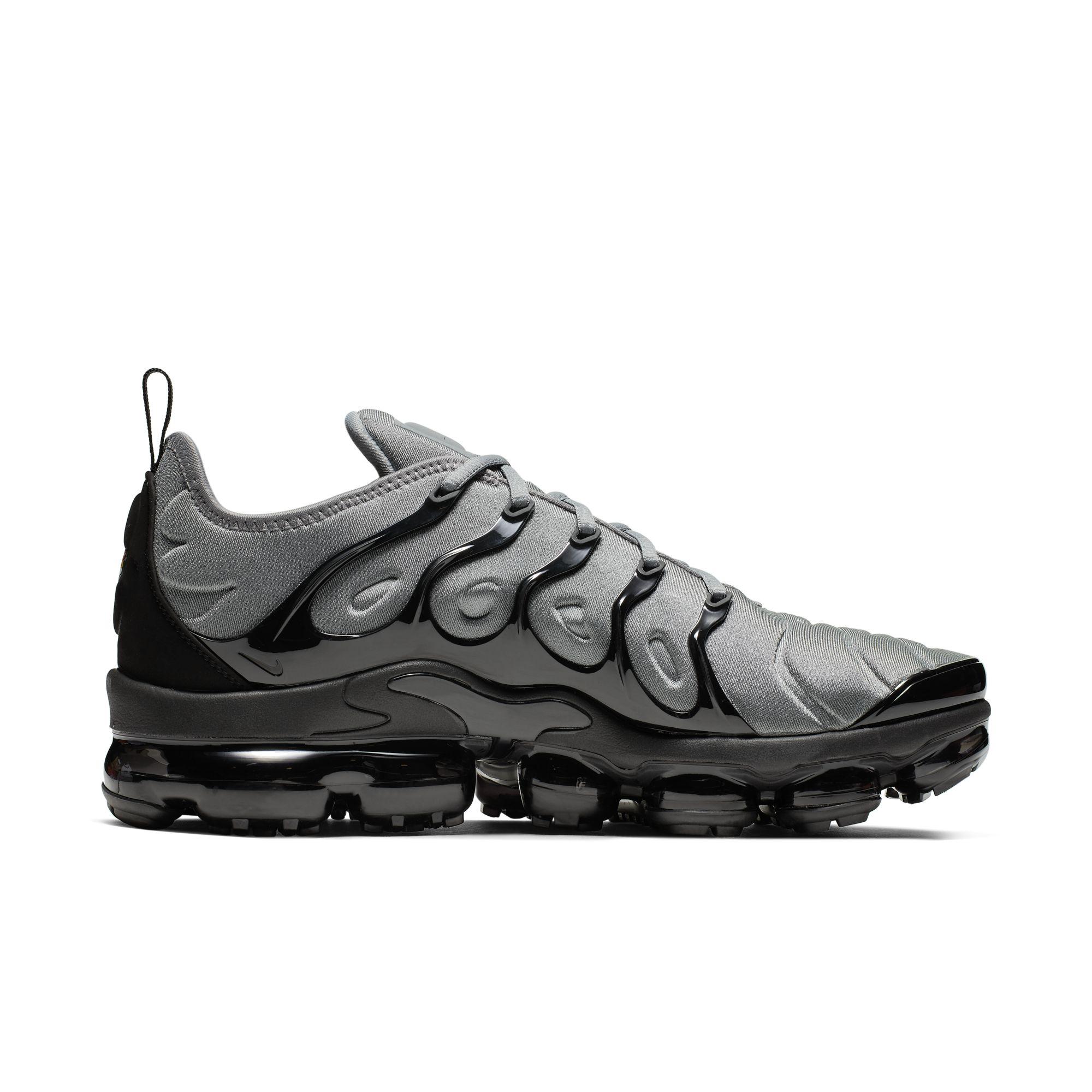 Nike Air Vapormax Plus Shoes Grey in 