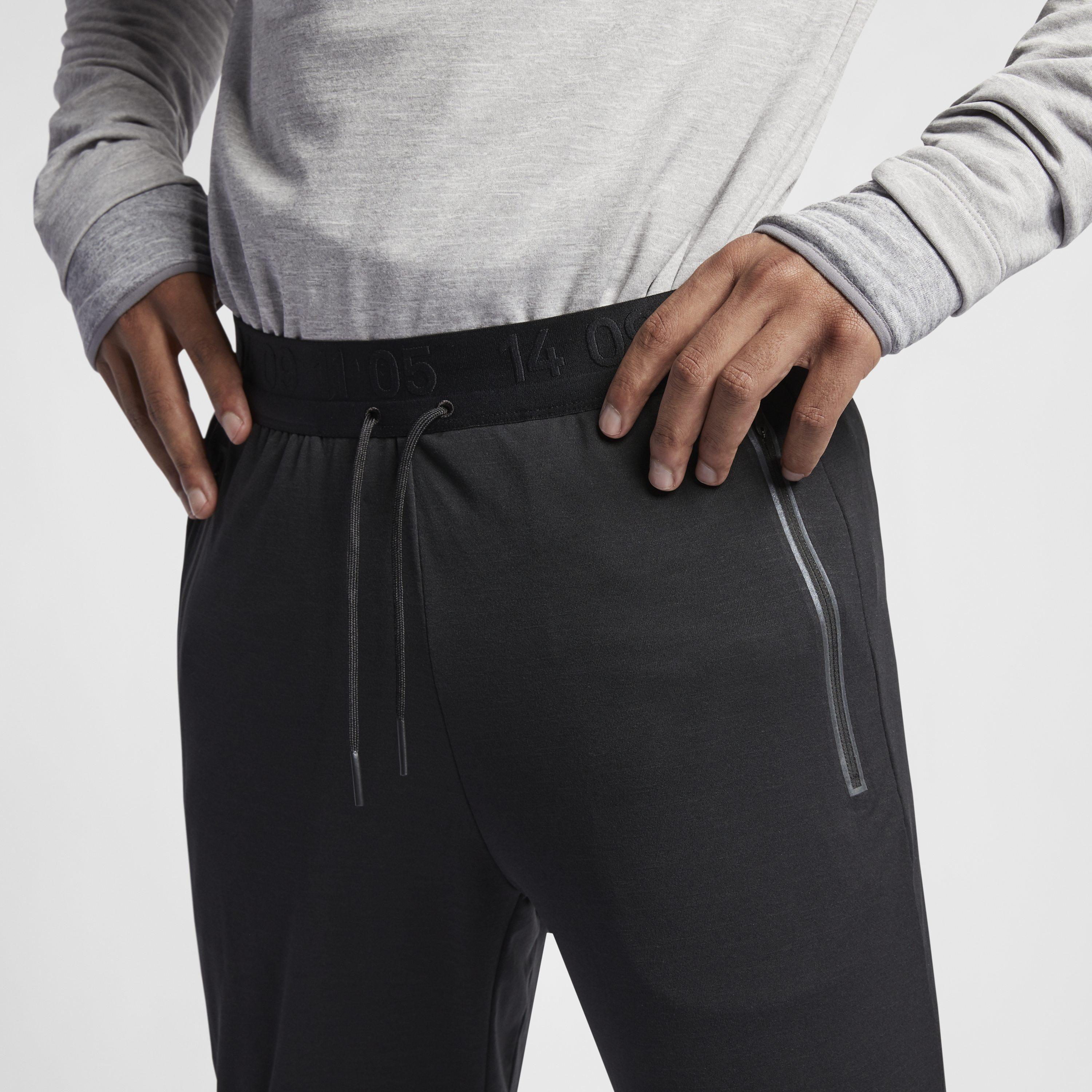 nike therma sphere tech pack pants