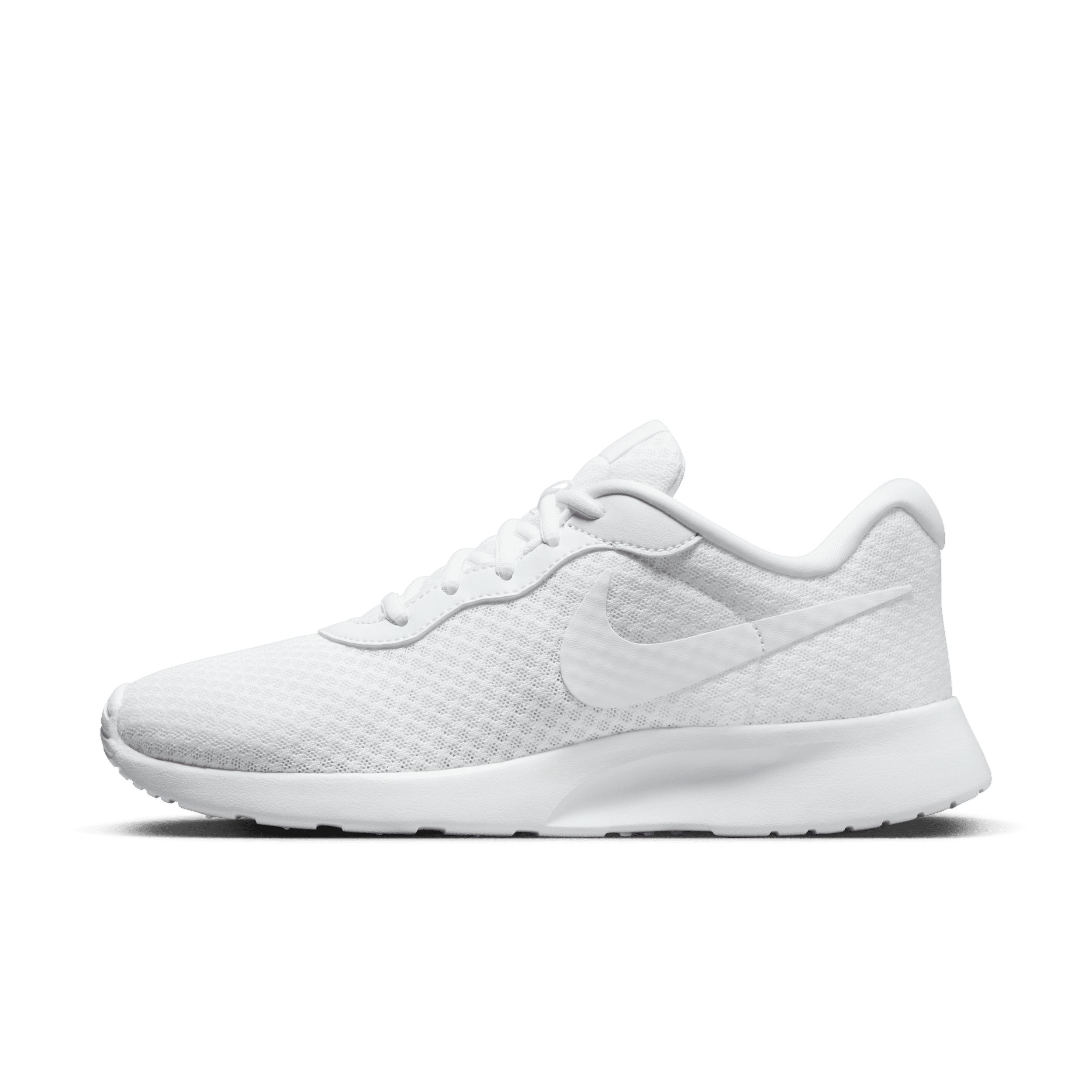 white nike tanjun trainers