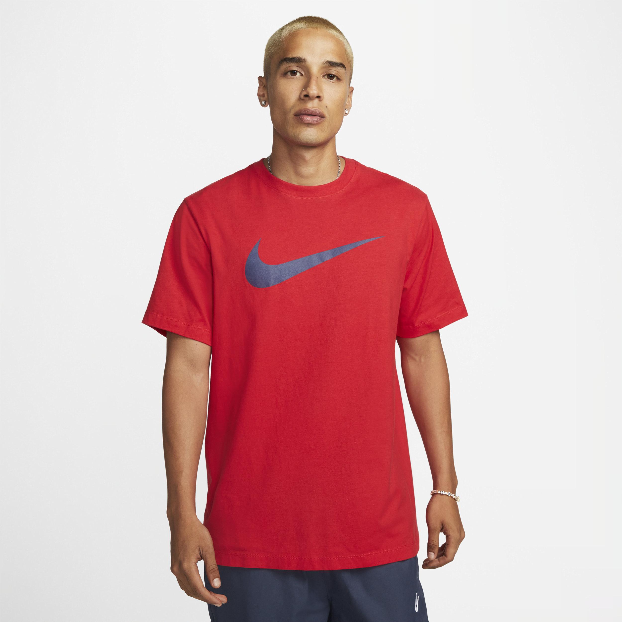 Nike Sportswear Swoosh T-shirt In Red, for Men | Lyst