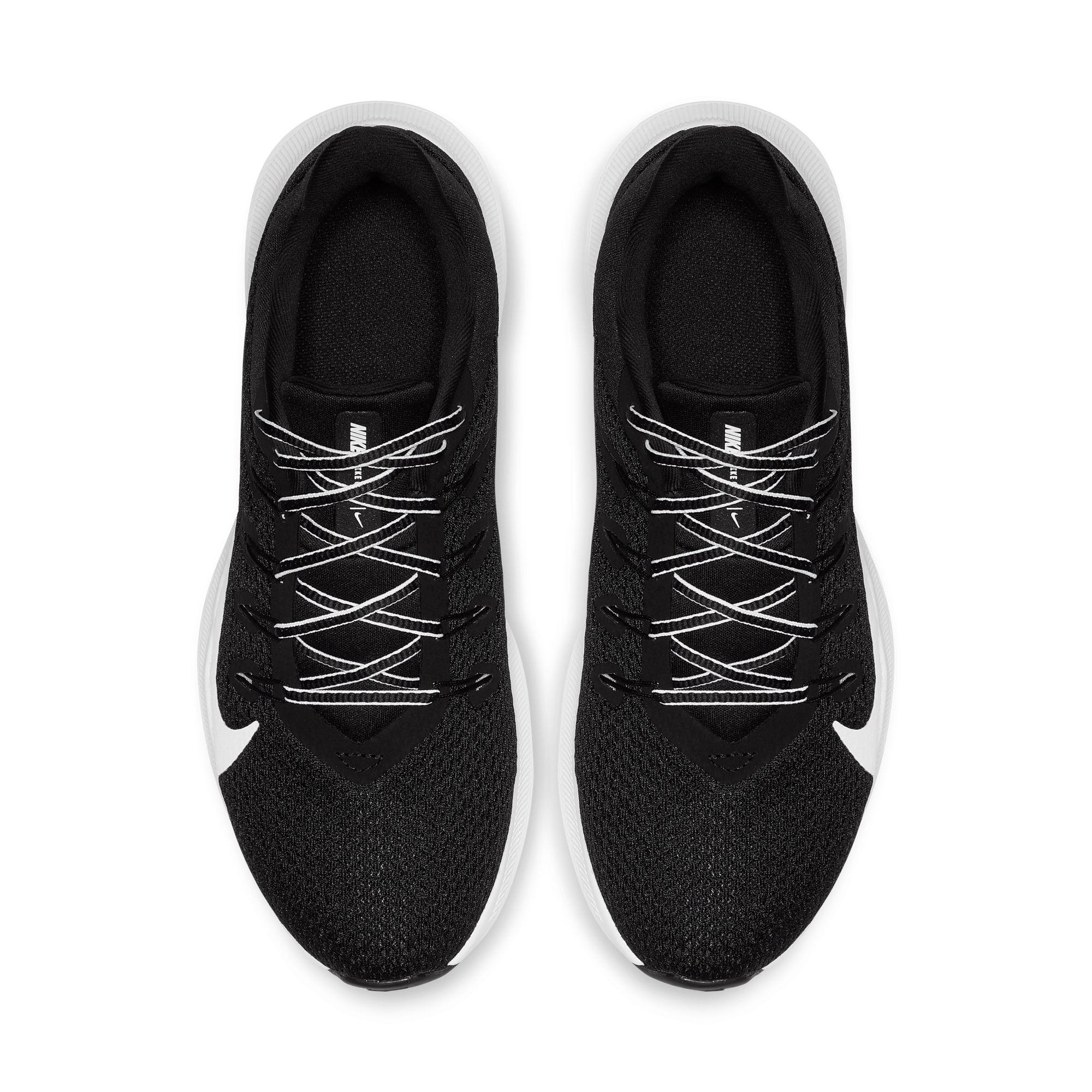 nike running quest 2 trainers in triple black