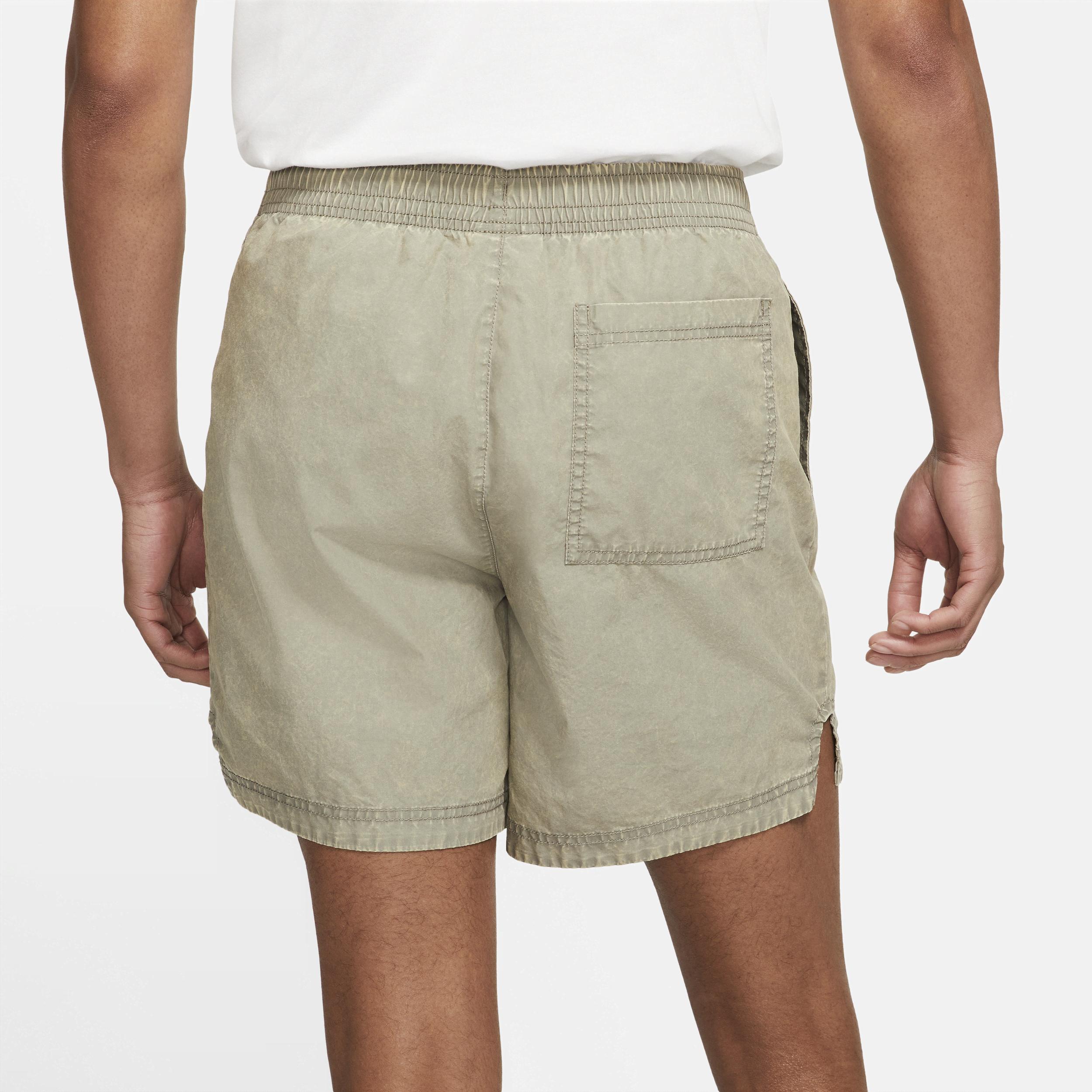 nike men's sportswear heritage essentials woven shorts