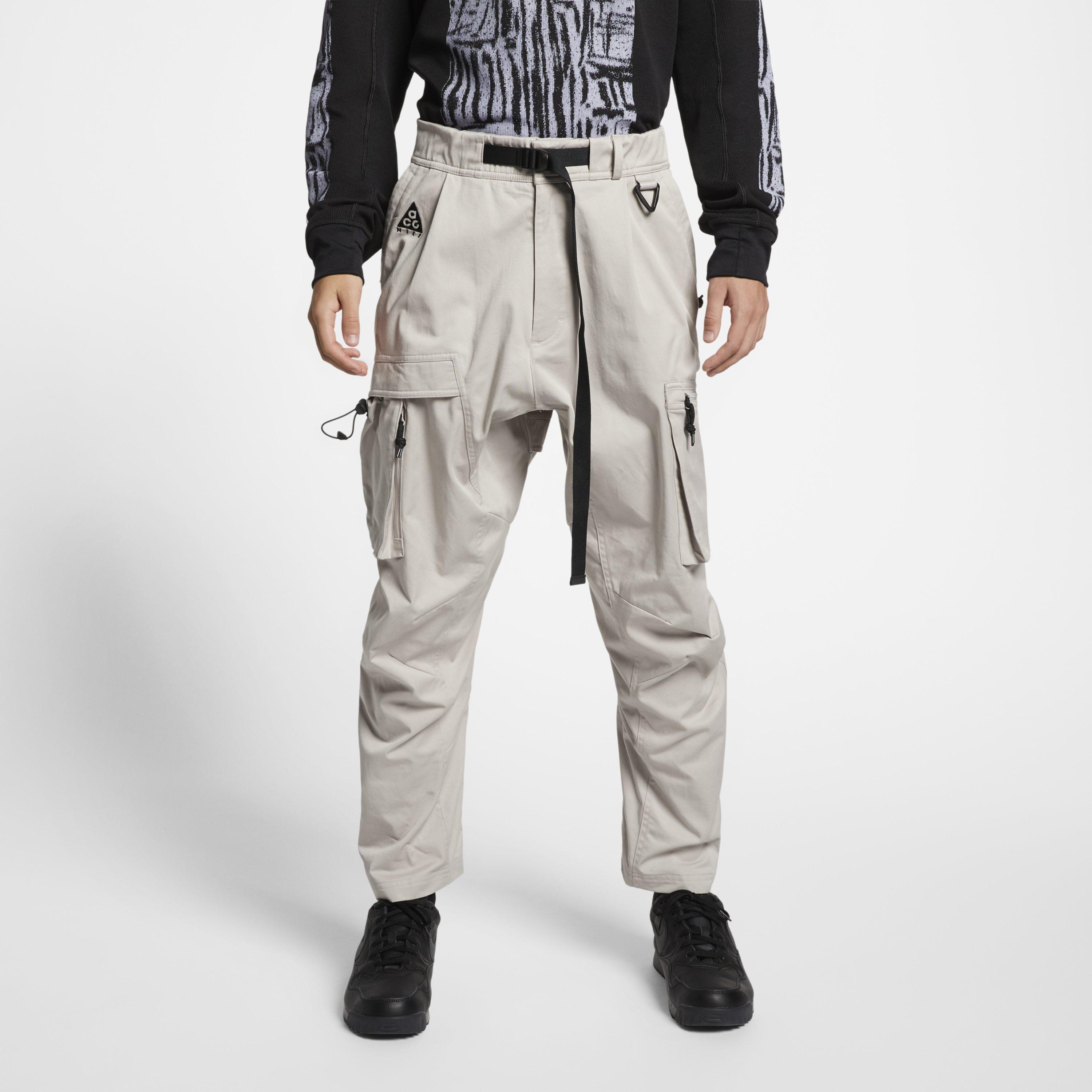 Nike Men Trousers buy in Saharanpur