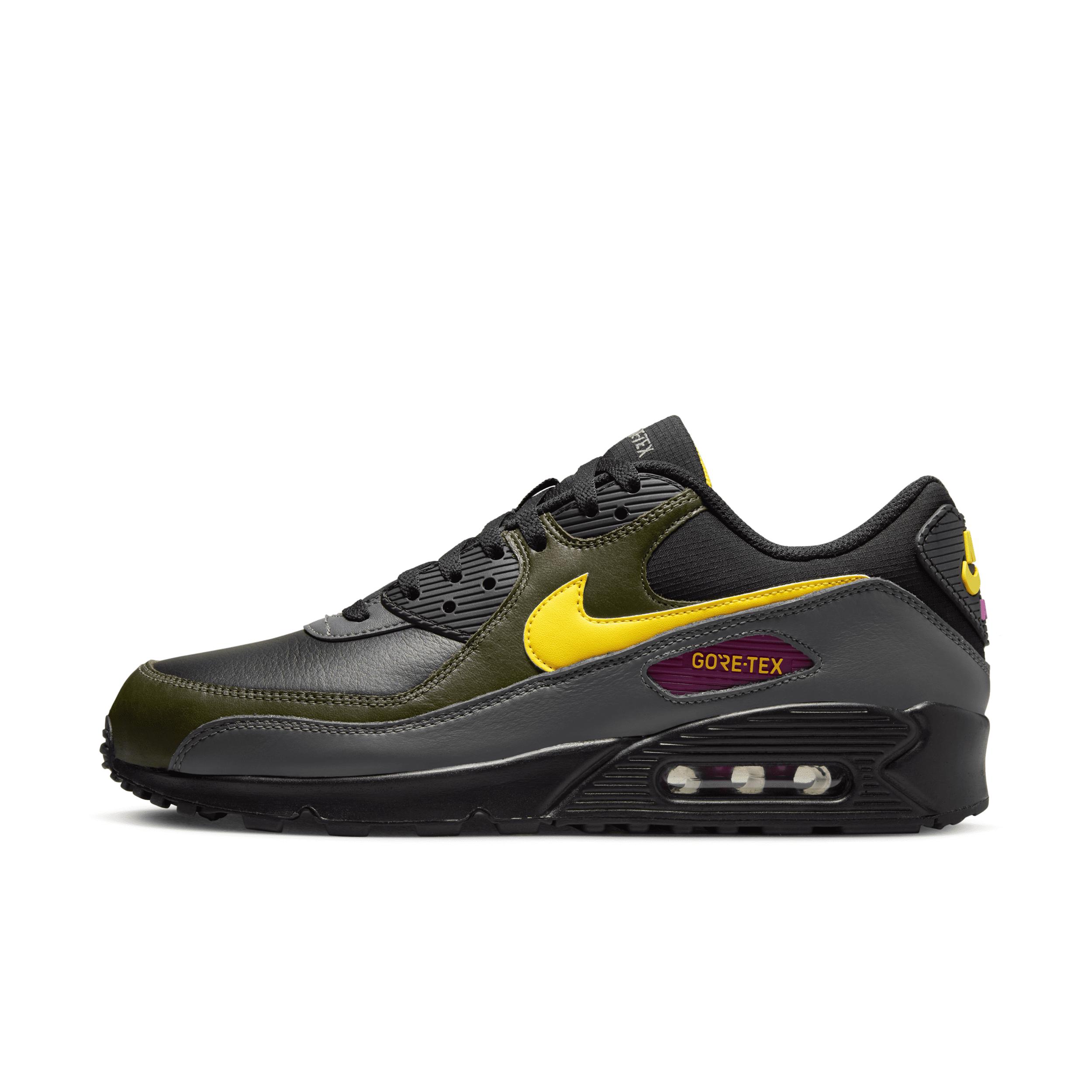 Nike Air Max 90 Gtx Shoes in Black for Men | Lyst