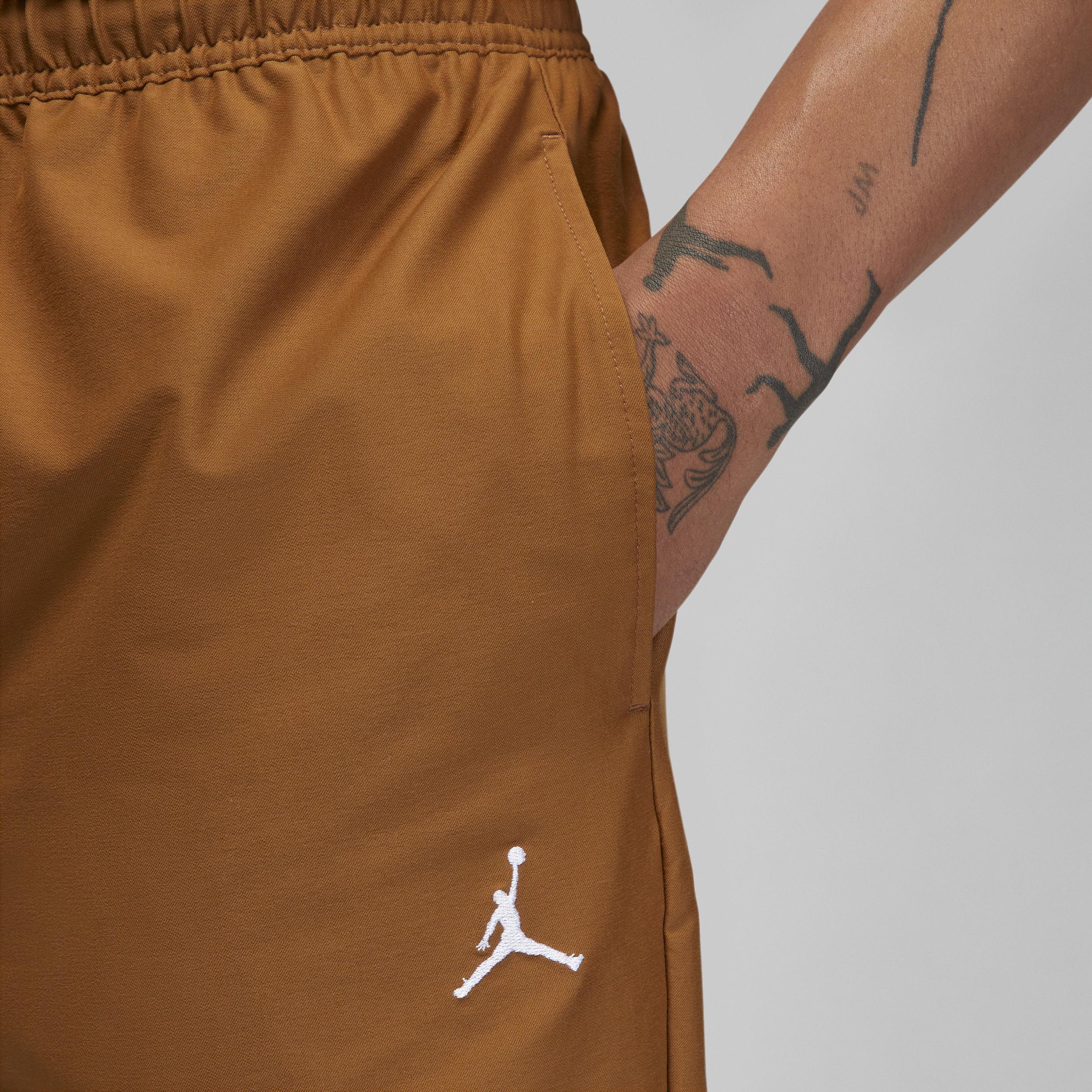 Nike cropped hot sale trousers