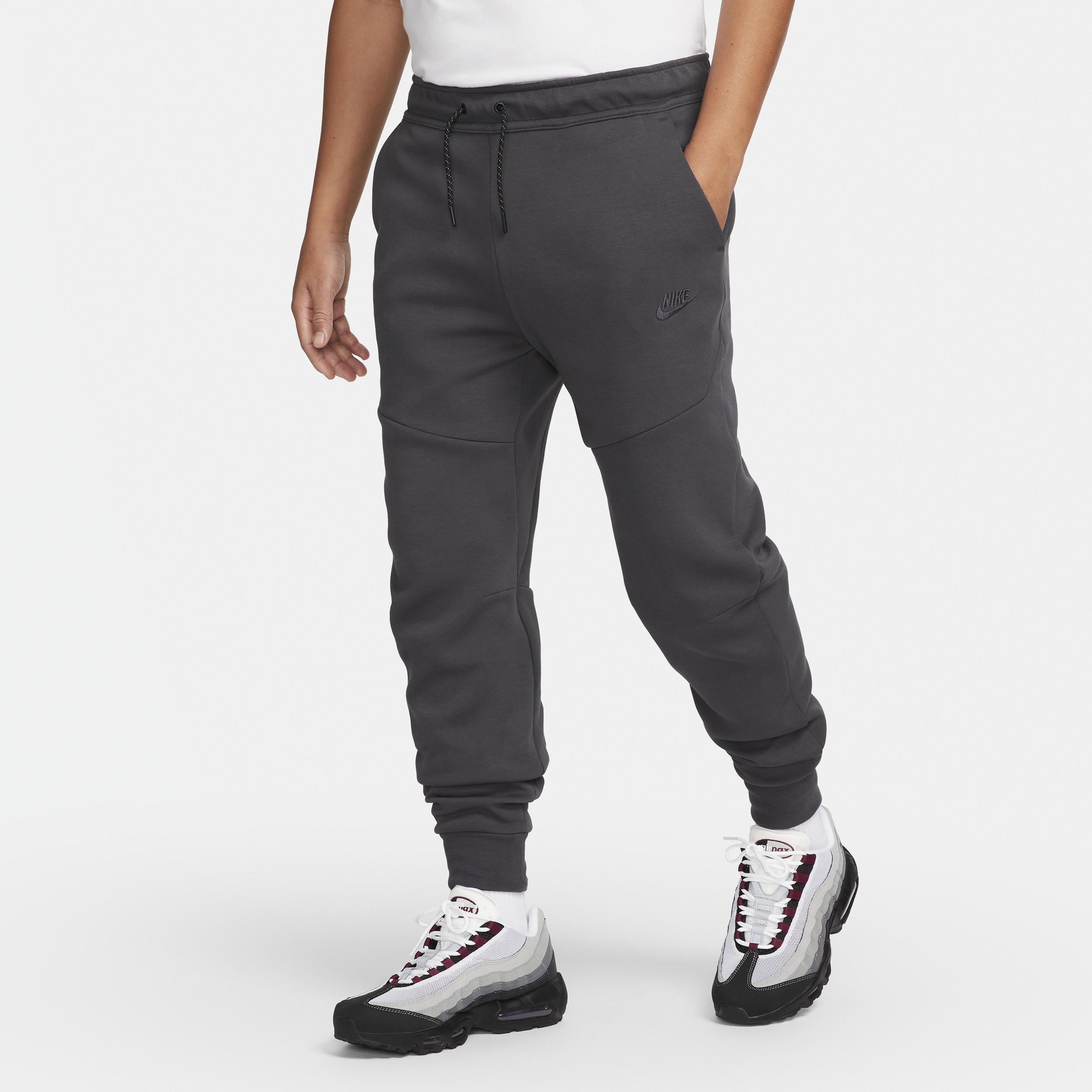 Nike Tech Fleece Graphic Jogger Pants In Grey, in Black for Men | Lyst