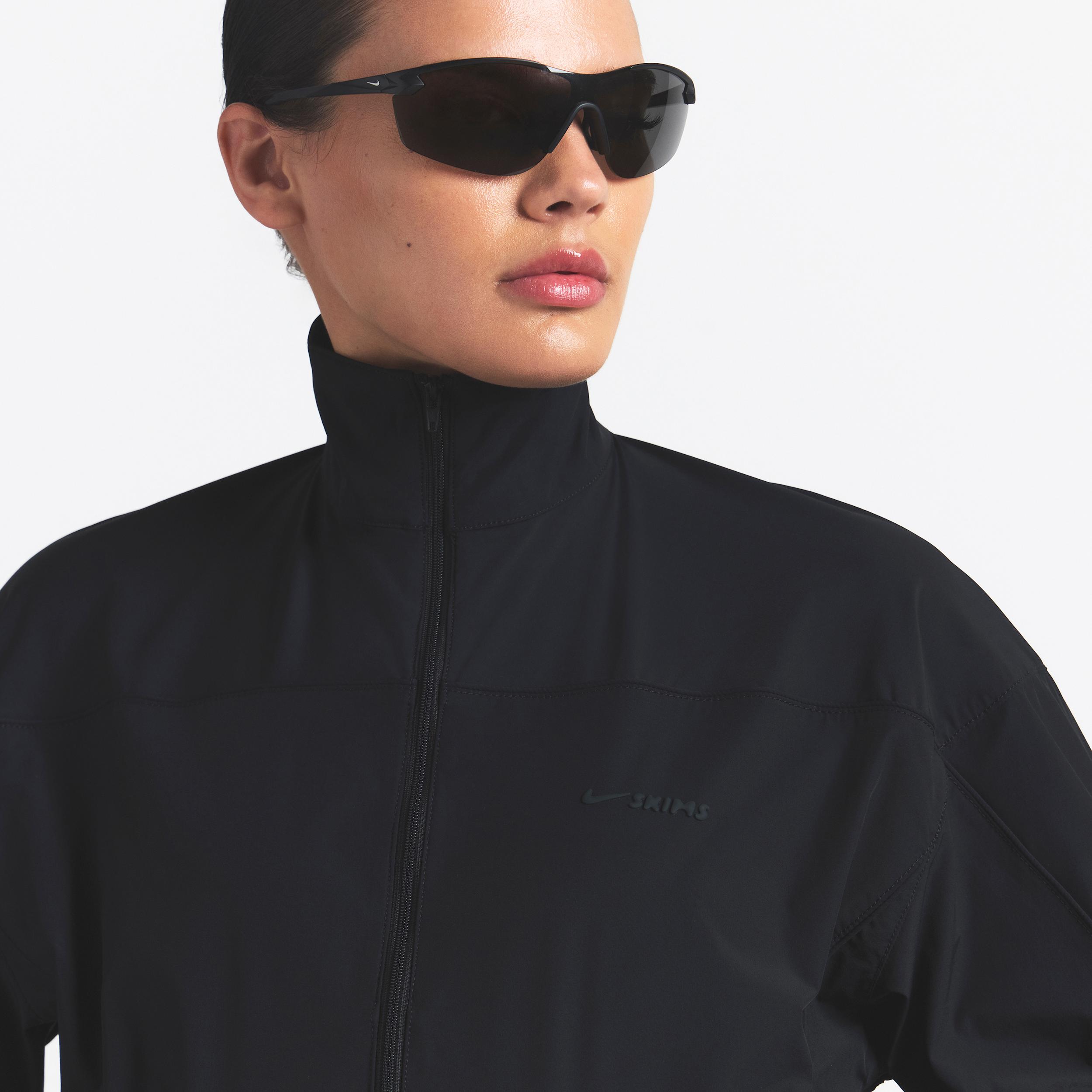 Nike Skims Woven Nylon Crop Jacket in Black | Lyst