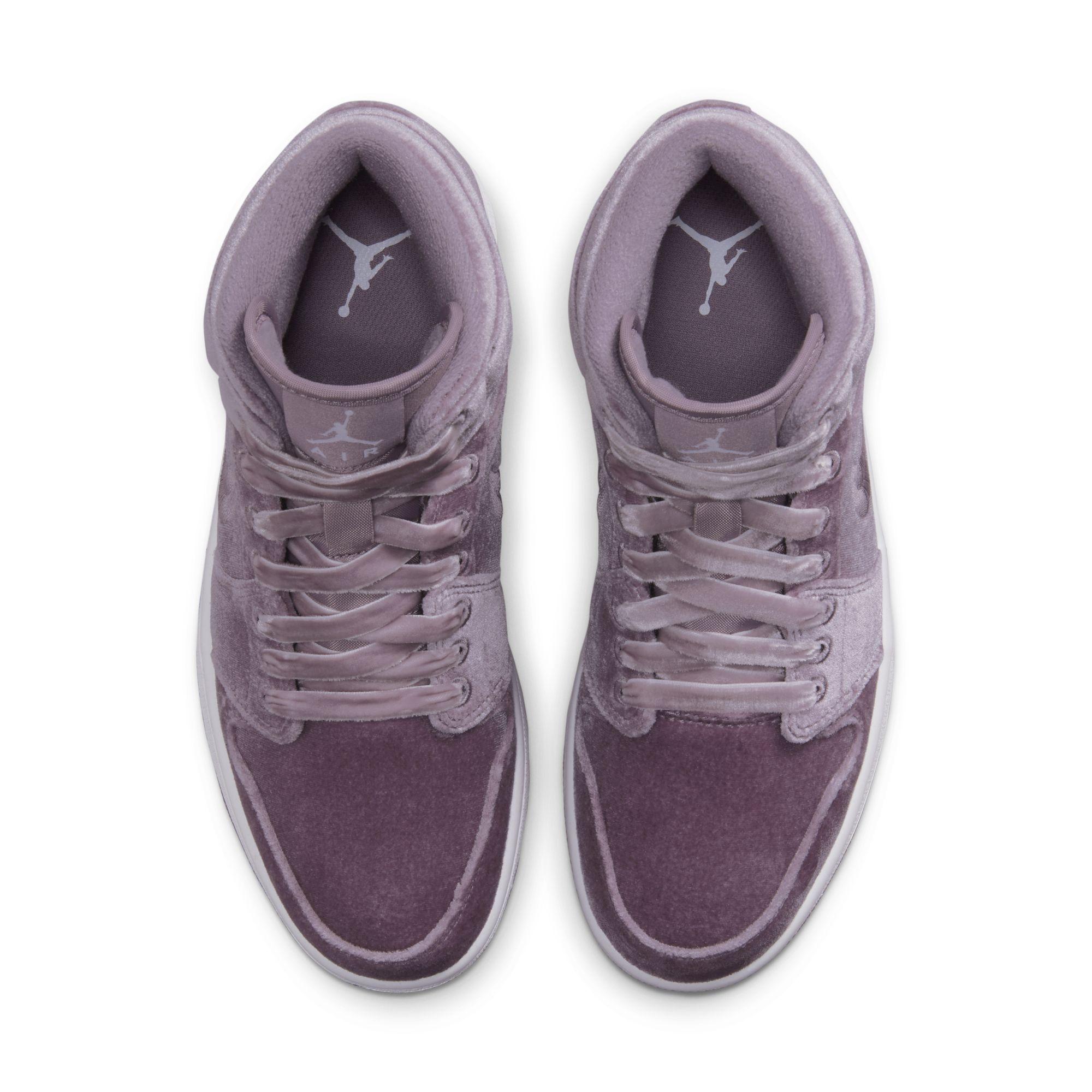 Nike Air Jordan 1 Mid Se Shoes in Purple | Lyst