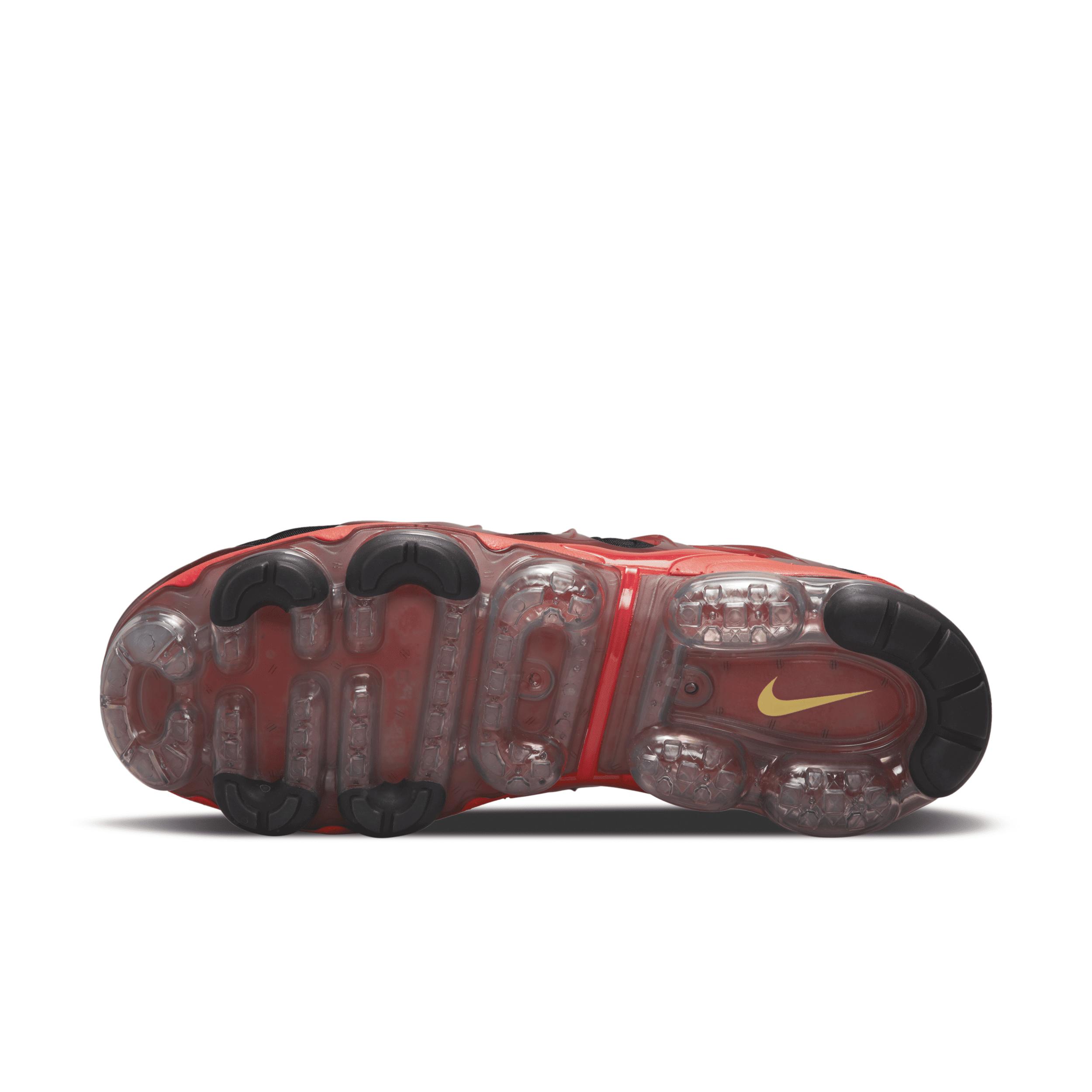 Nike Air Vapormax Plus Running Shoes In Black, in Red for Men | Lyst