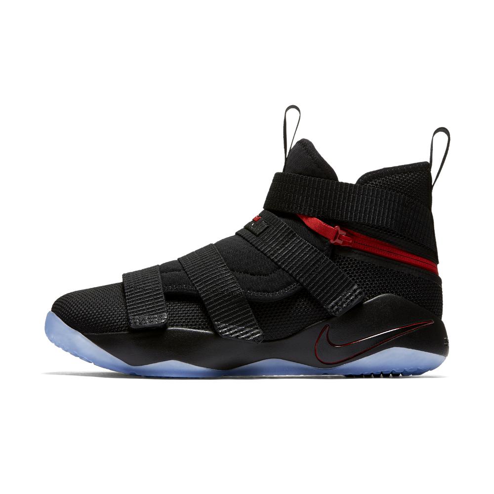 lebron soldier 11 flyease men's