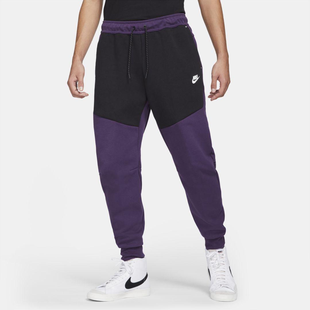 Nike Sportswear Tech Fleece Joggers in Grand Purple,Black,White (Purple