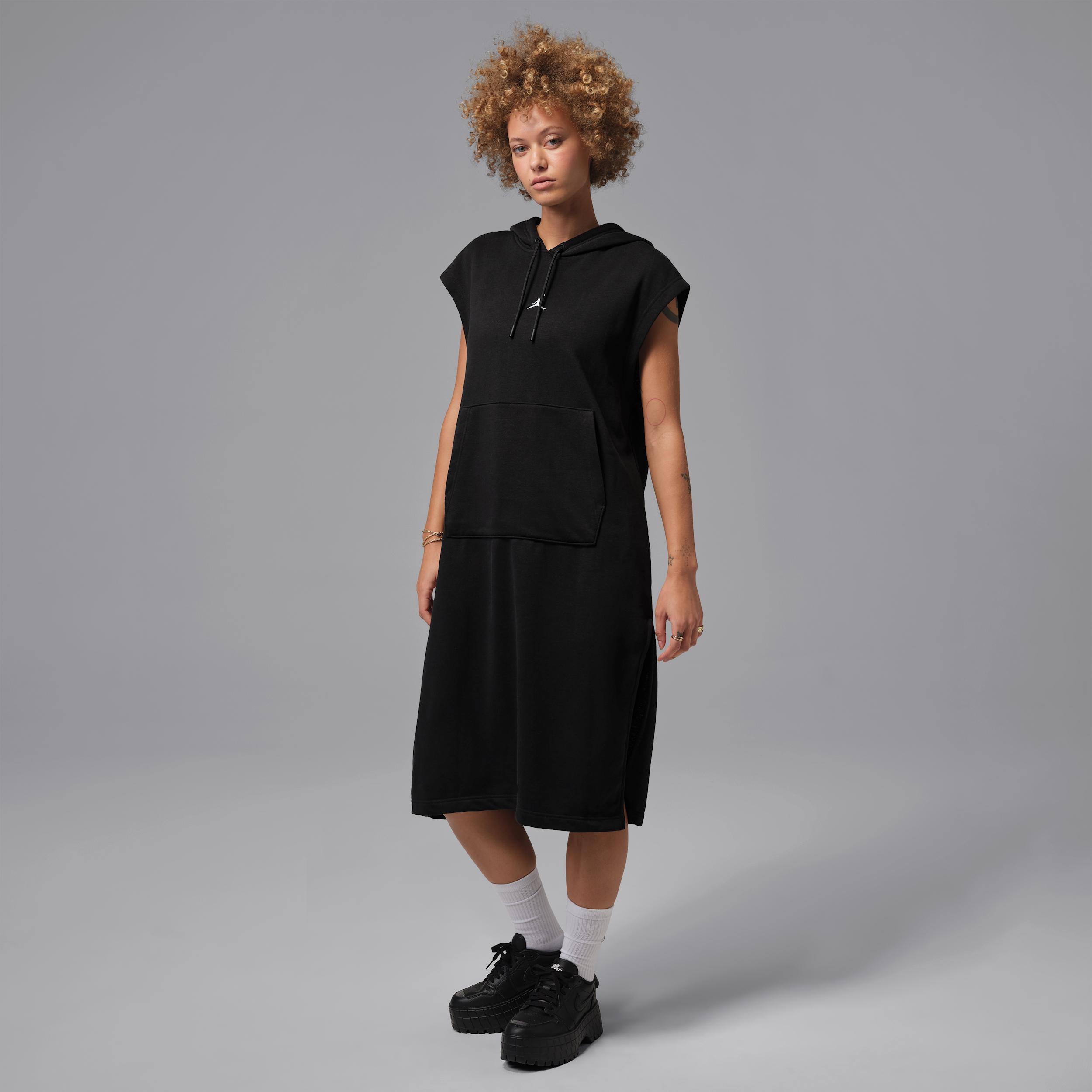 nike casual dress