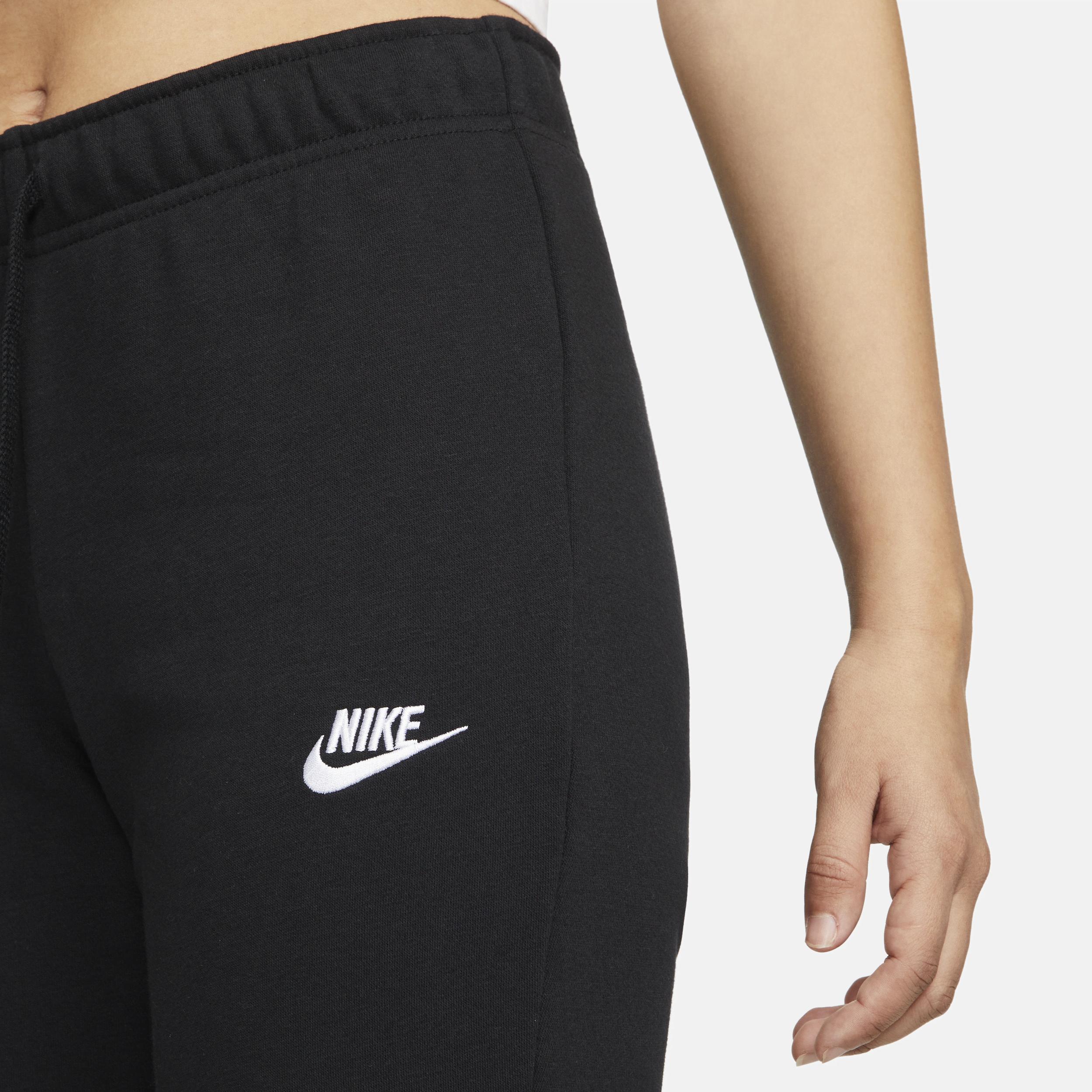 Nike Sportswear Club Fleece Slim Jogger Pants in Black | Lyst