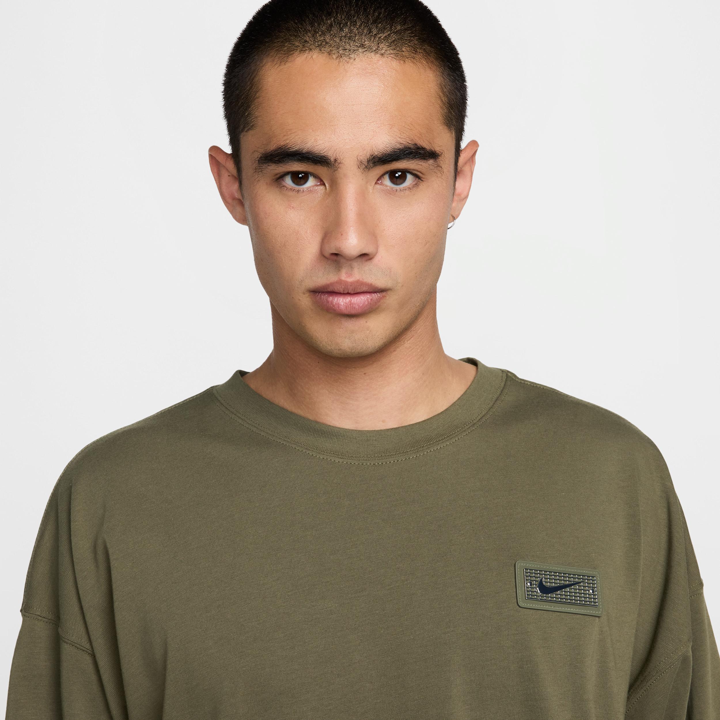 コラボ★NIKE★Devin Booker バスケ 長袖 グラフィック Tシャツ Nike Devin Booker Long-Sleeve Basketball T-Shirt in Green