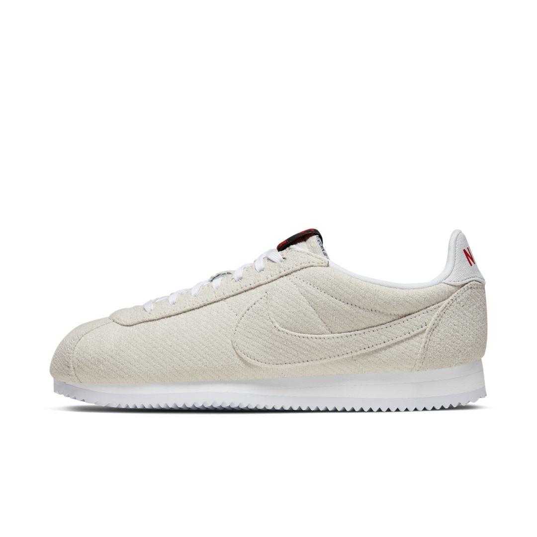 nike upside down shoes