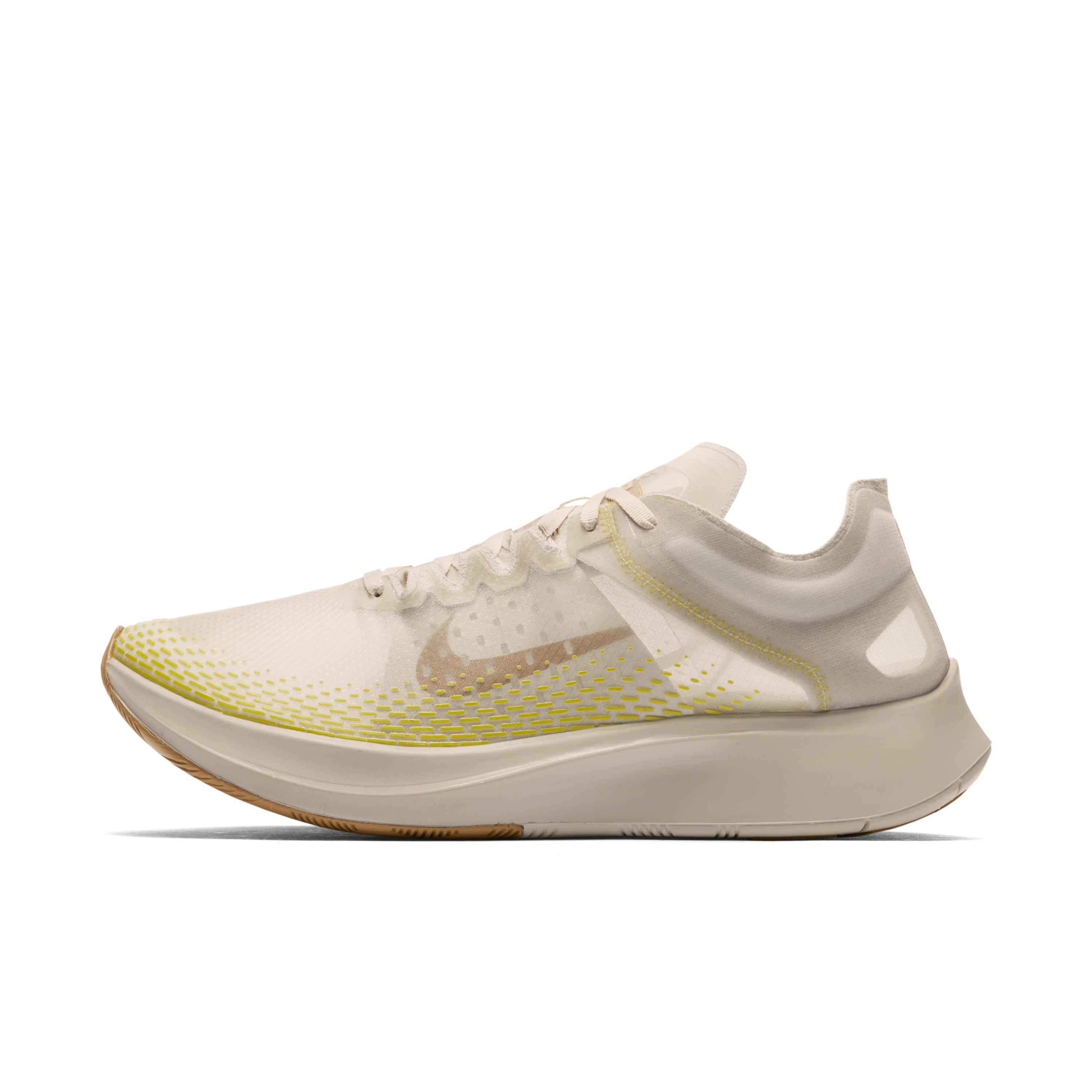 nike zoom fly sp fast running shoe