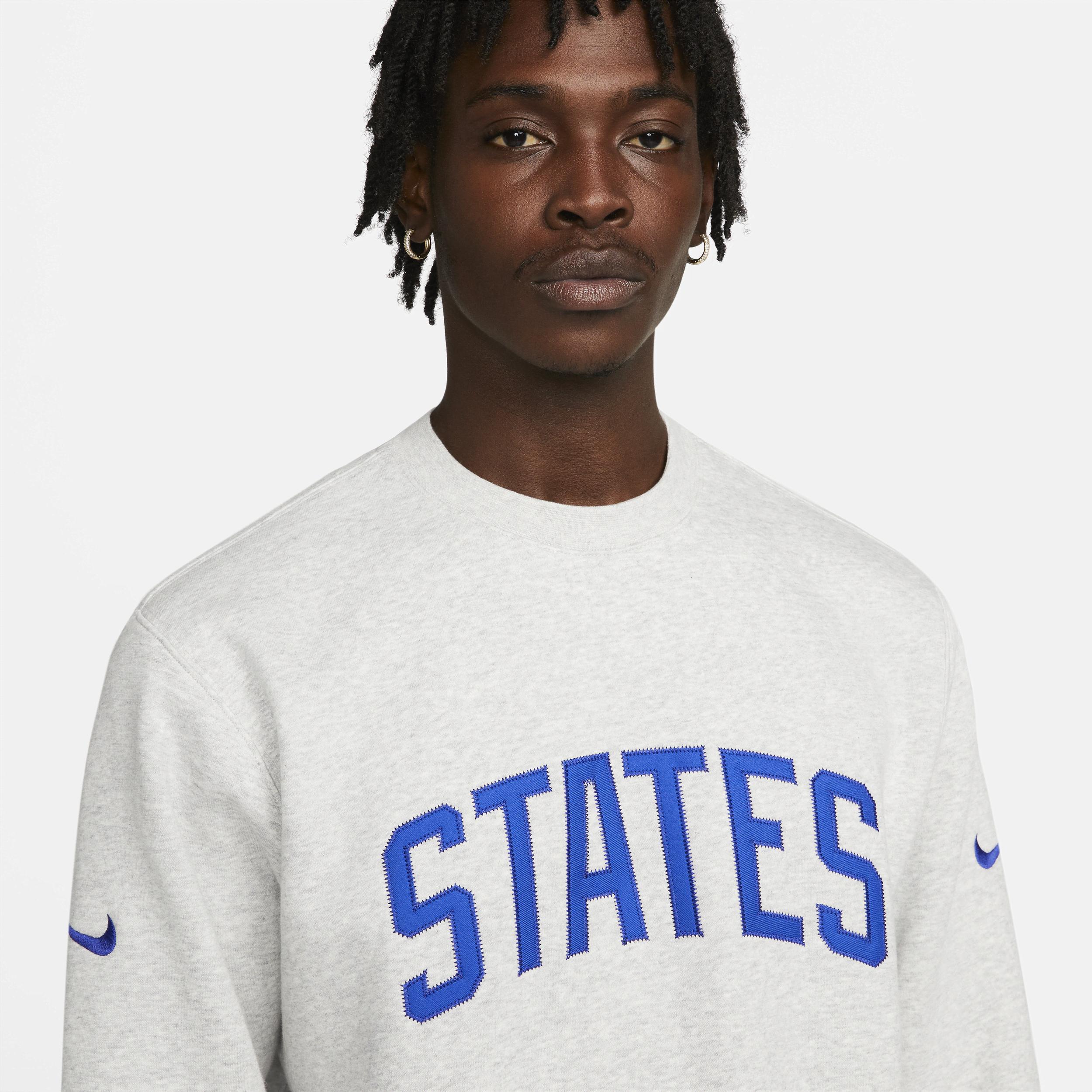 Crew neck hotsell nike jumper
