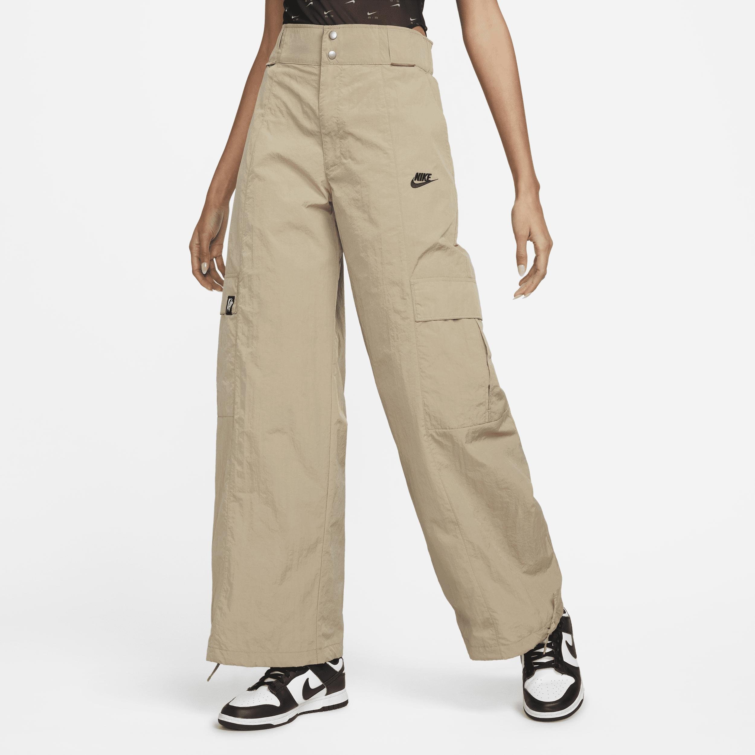 Nike Sportswear Oversized High-waisted Woven Cargo Pants in Natural | Lyst