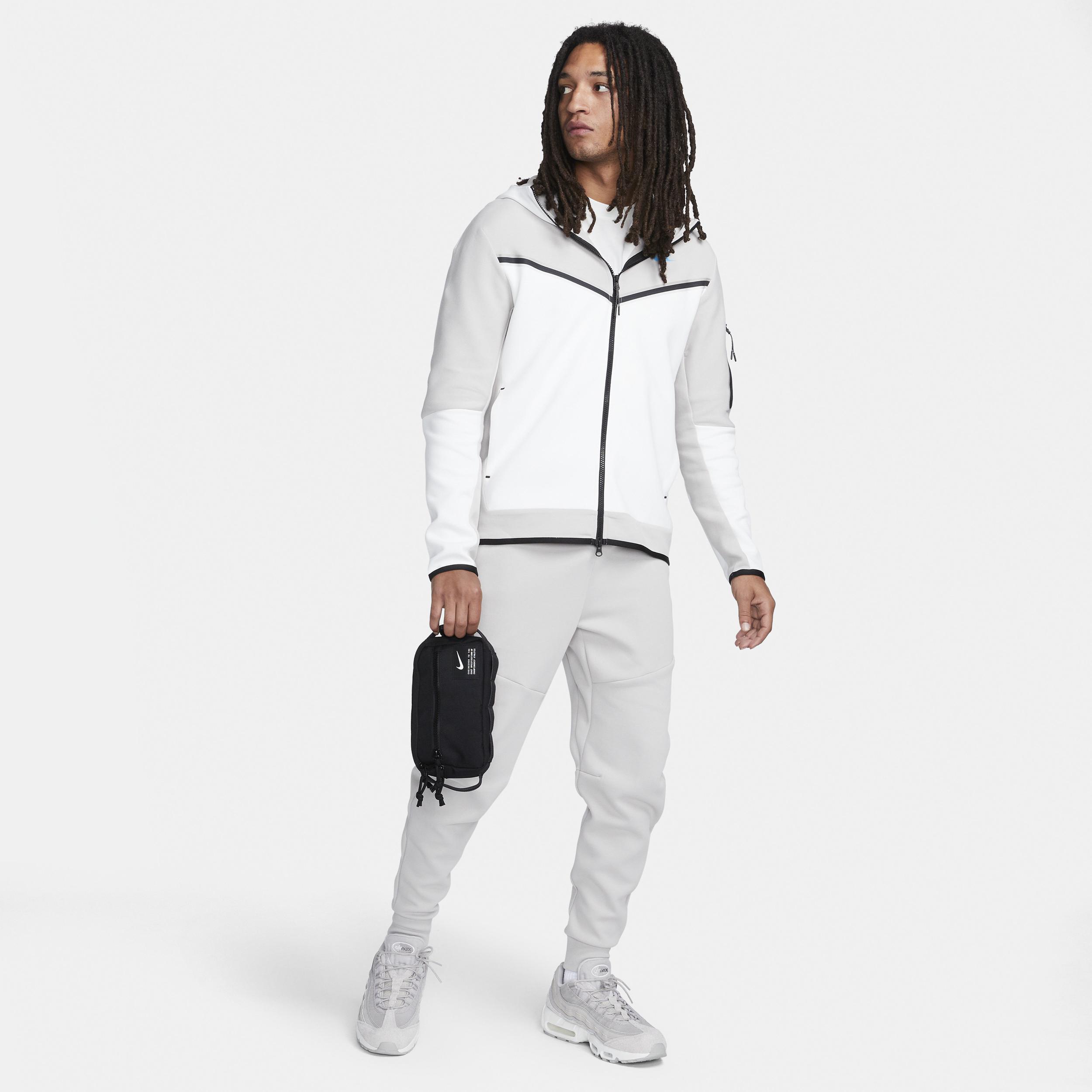 Nike Utility Speed Fanny Pack 2l in Black Lyst