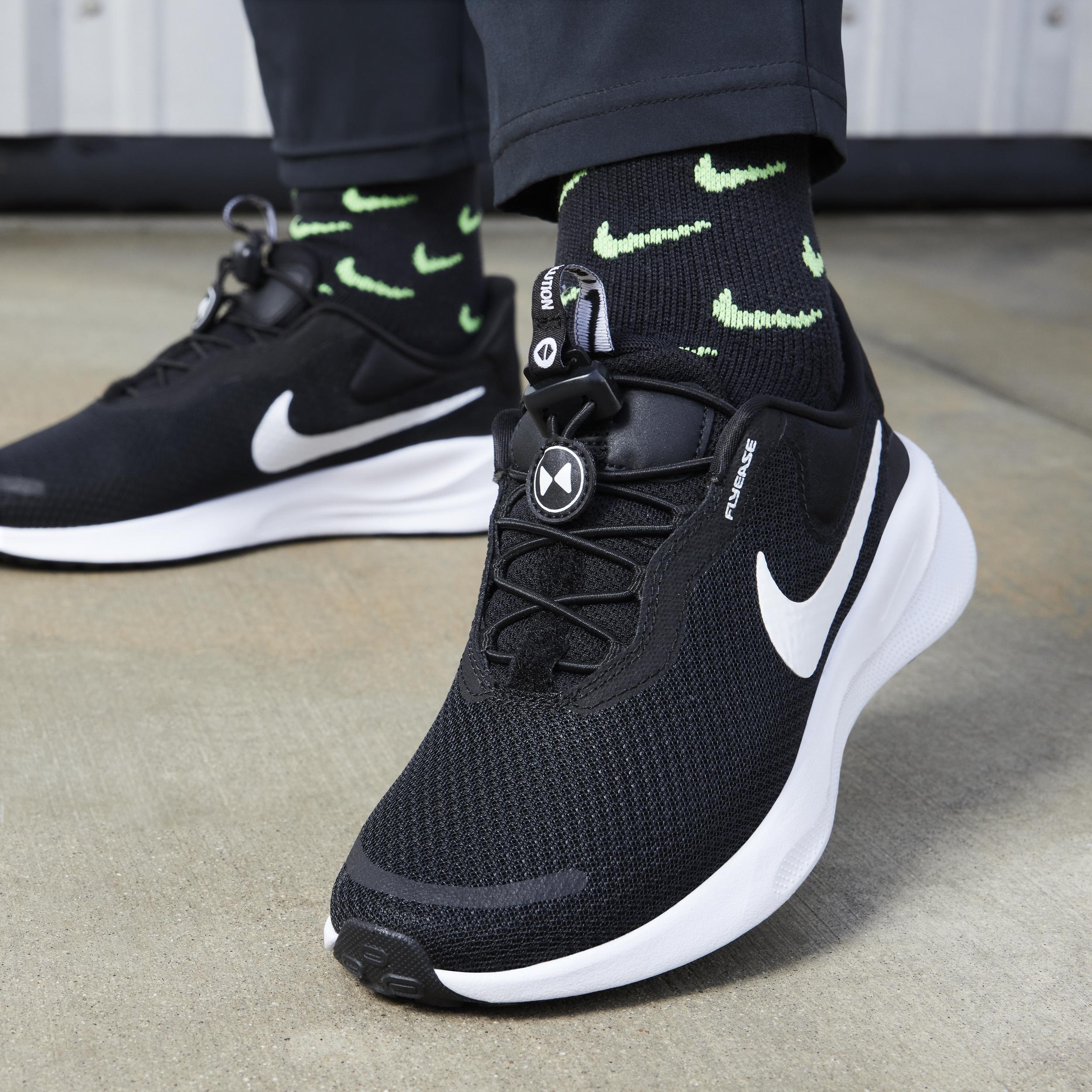 Nike Revolution 7 Easyon Easy On Off Road Running Shoes in Black Lyst UK