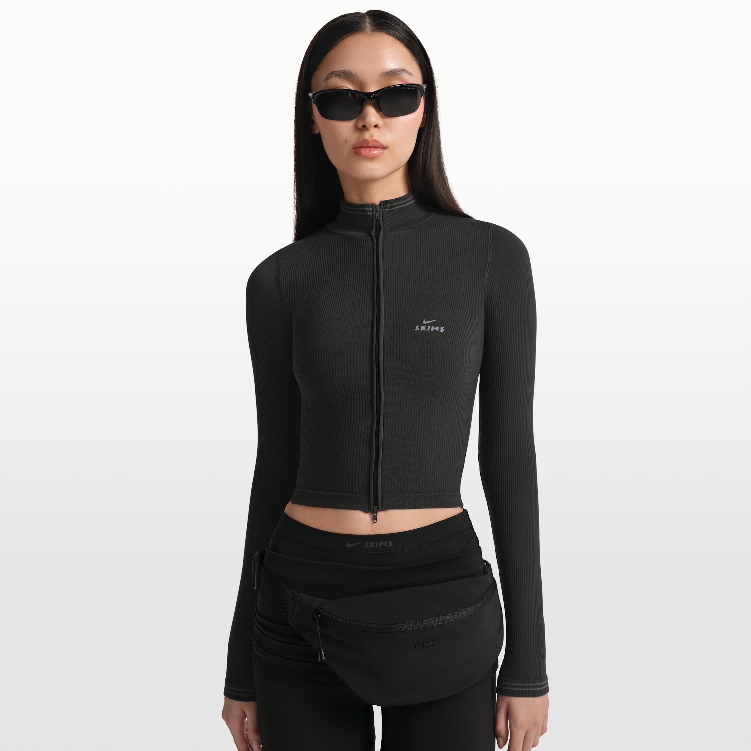 Nike Skims Ribbed Seamless Cropped Full-Zip Jacket in Black | Lyst