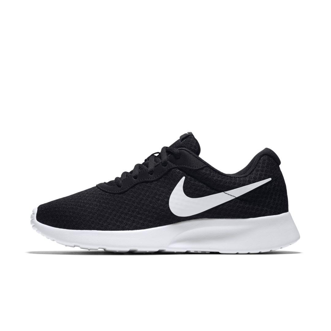 Nike Tanjun Shoe in Black for Men - Lyst