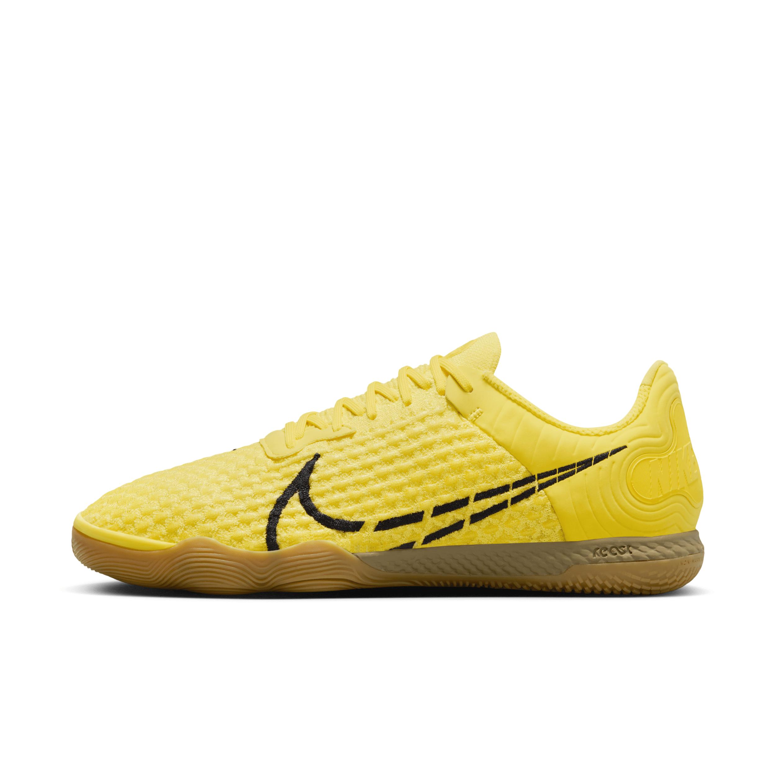 Nike React Gato Indoor Court Low top Football Shoes in Yellow for