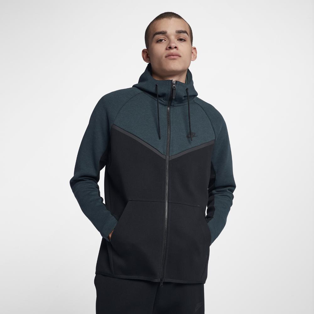 black nike tech fleece windrunner