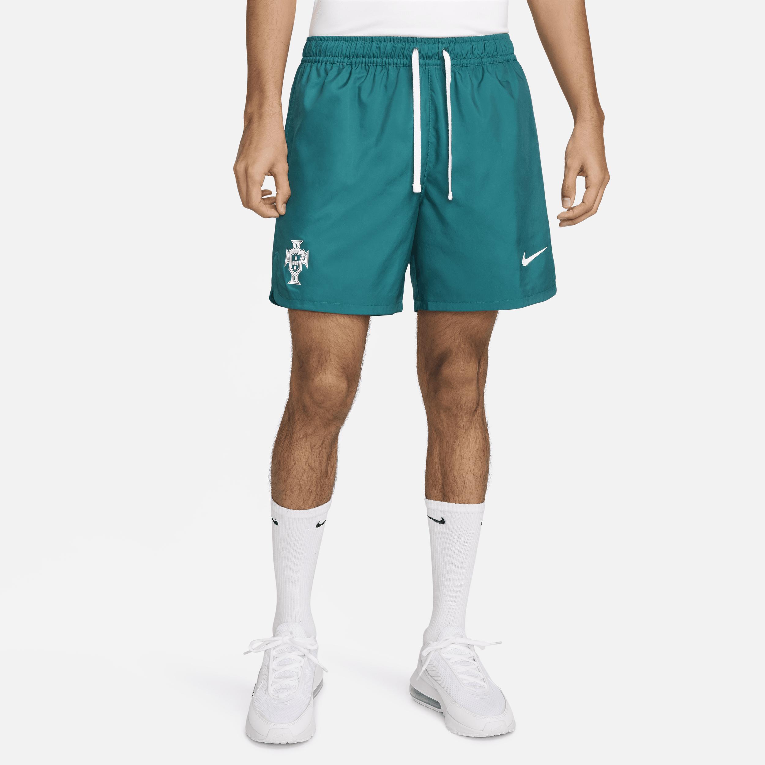 Nike woven shorts blue online