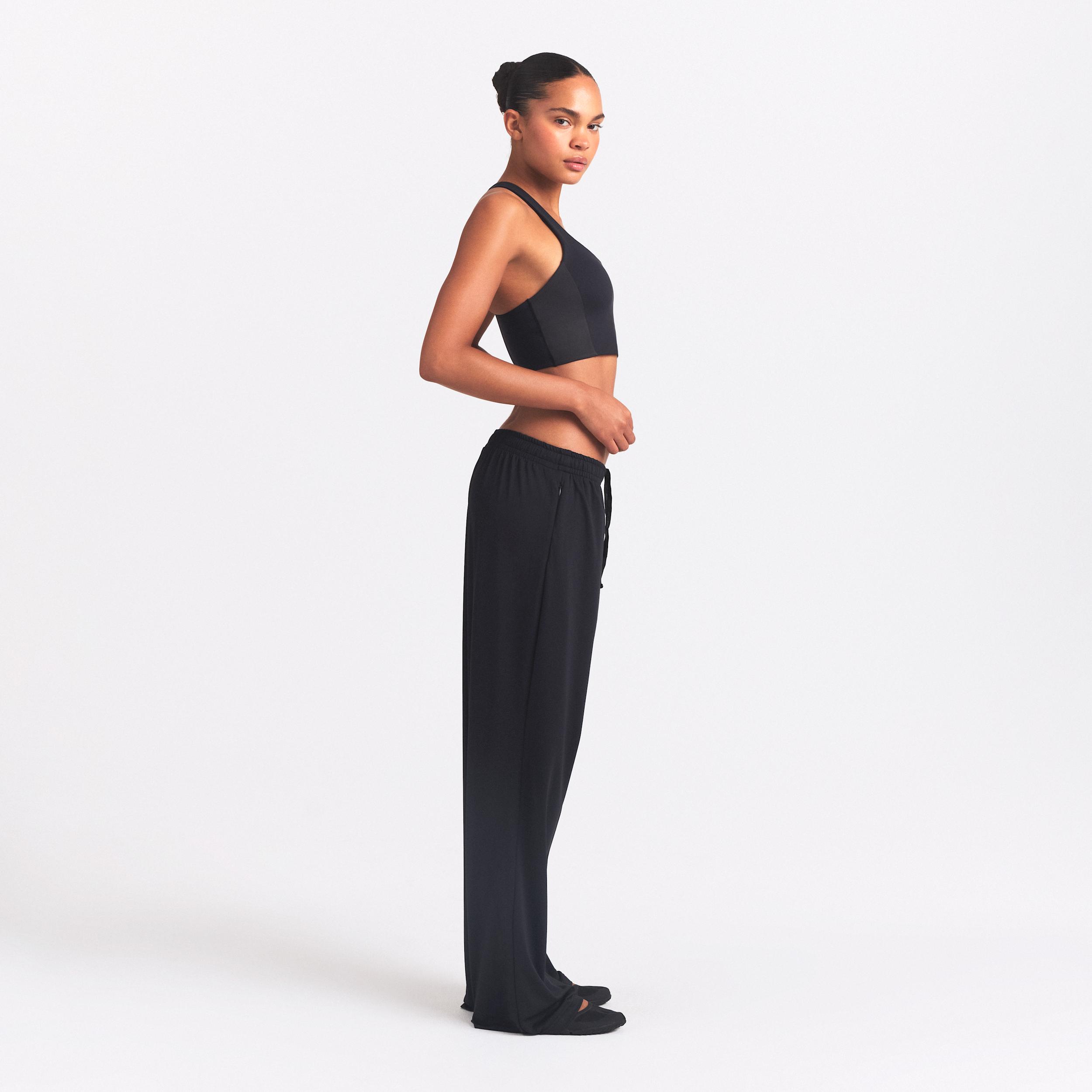 Nike Skims Airy Wide-Leg Pants in Black | Lyst
