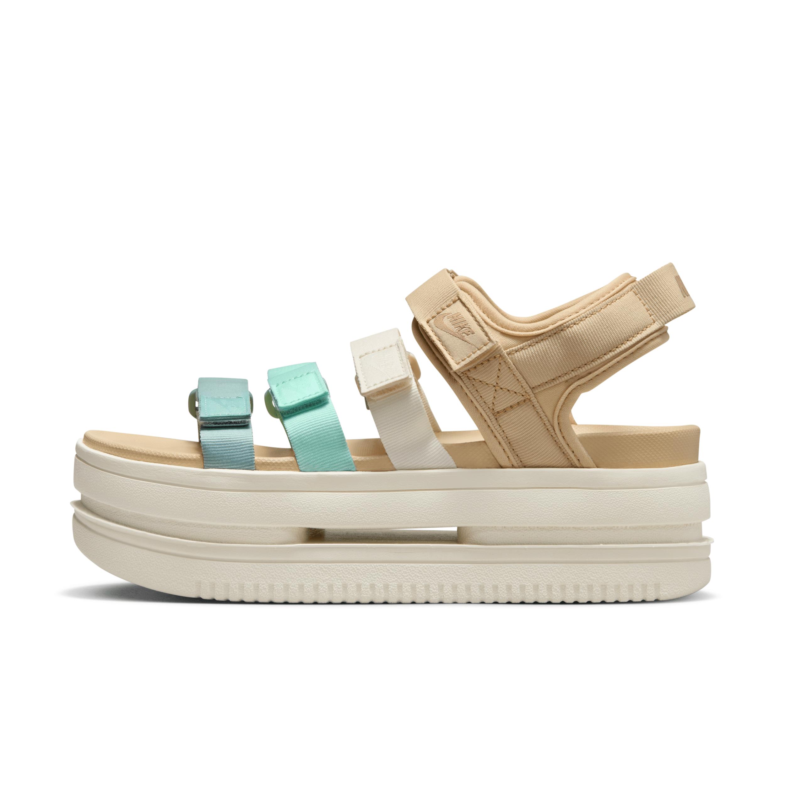 3c nike sandals