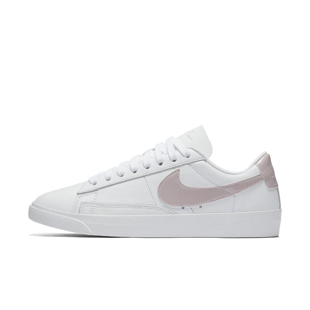Nike Leather Blazer Low Le Women's Shoe in White/White/Particle Rose  (White) - Lyst