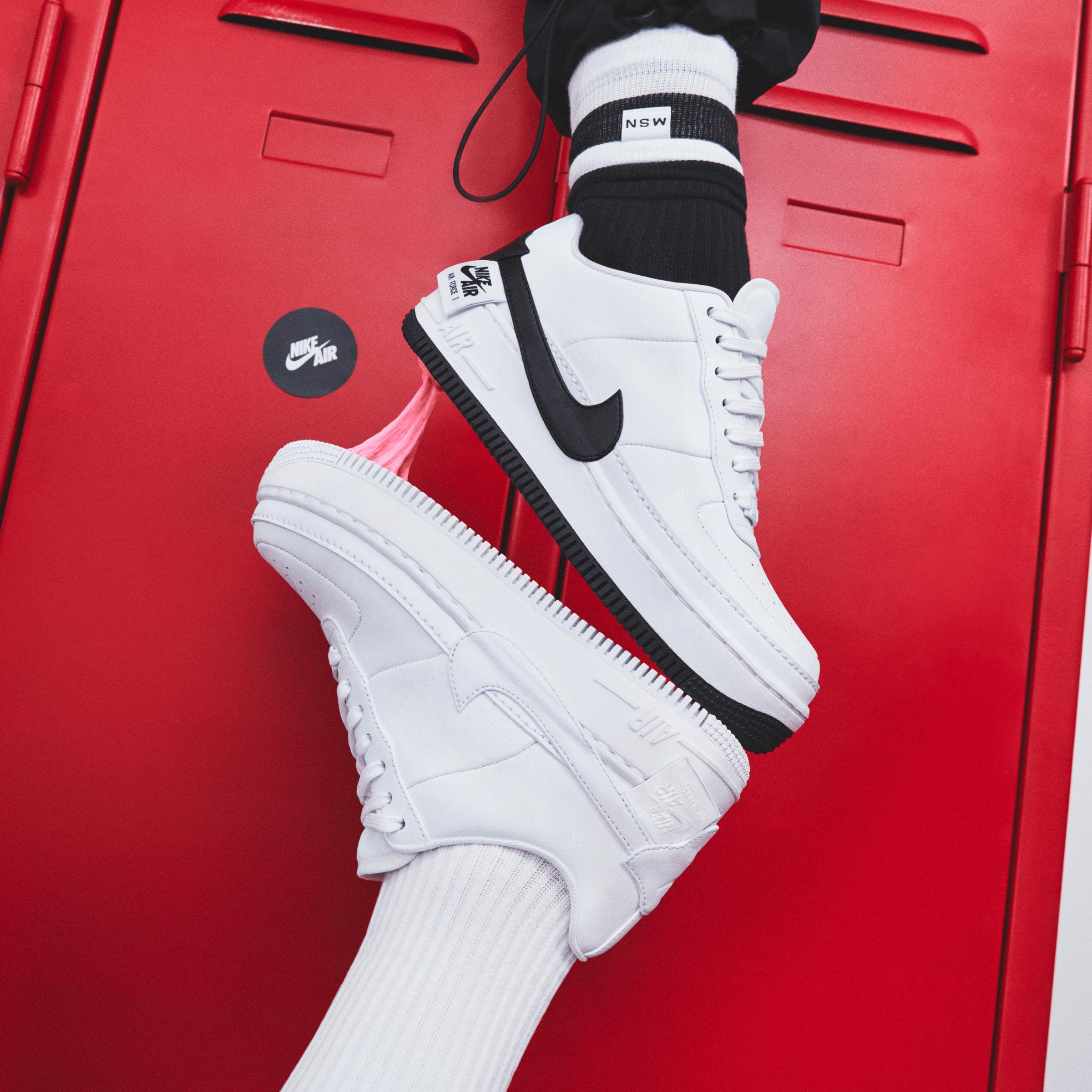 nike jester nere
