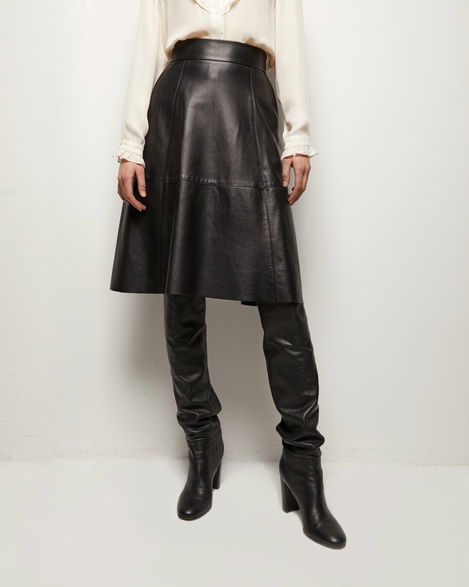 Nili Lotan Leather Elaine Skirt in Black - Lyst