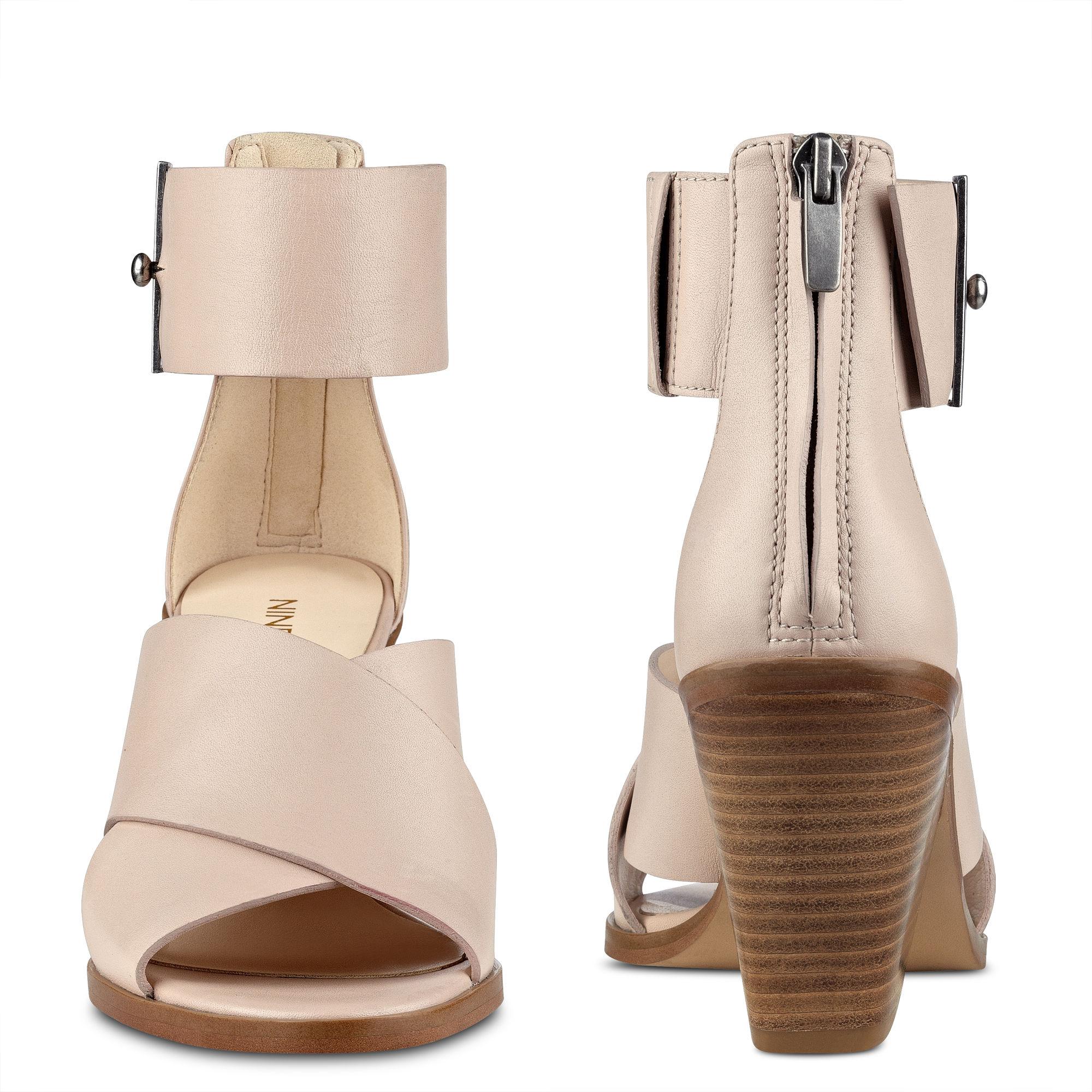 nine west xeres gladiator sandals