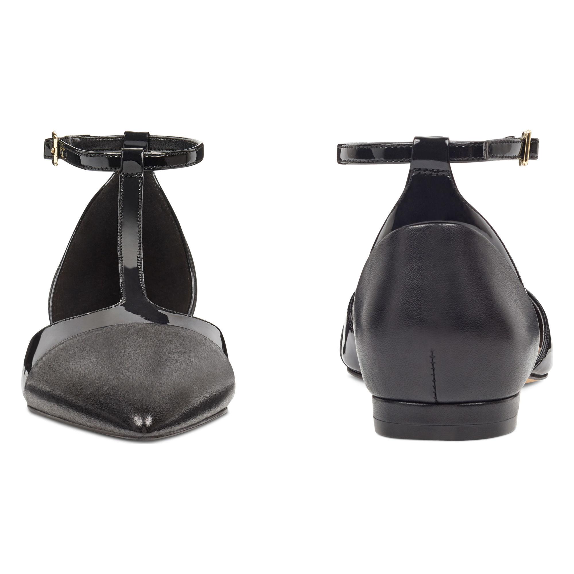 nine west t strap flats