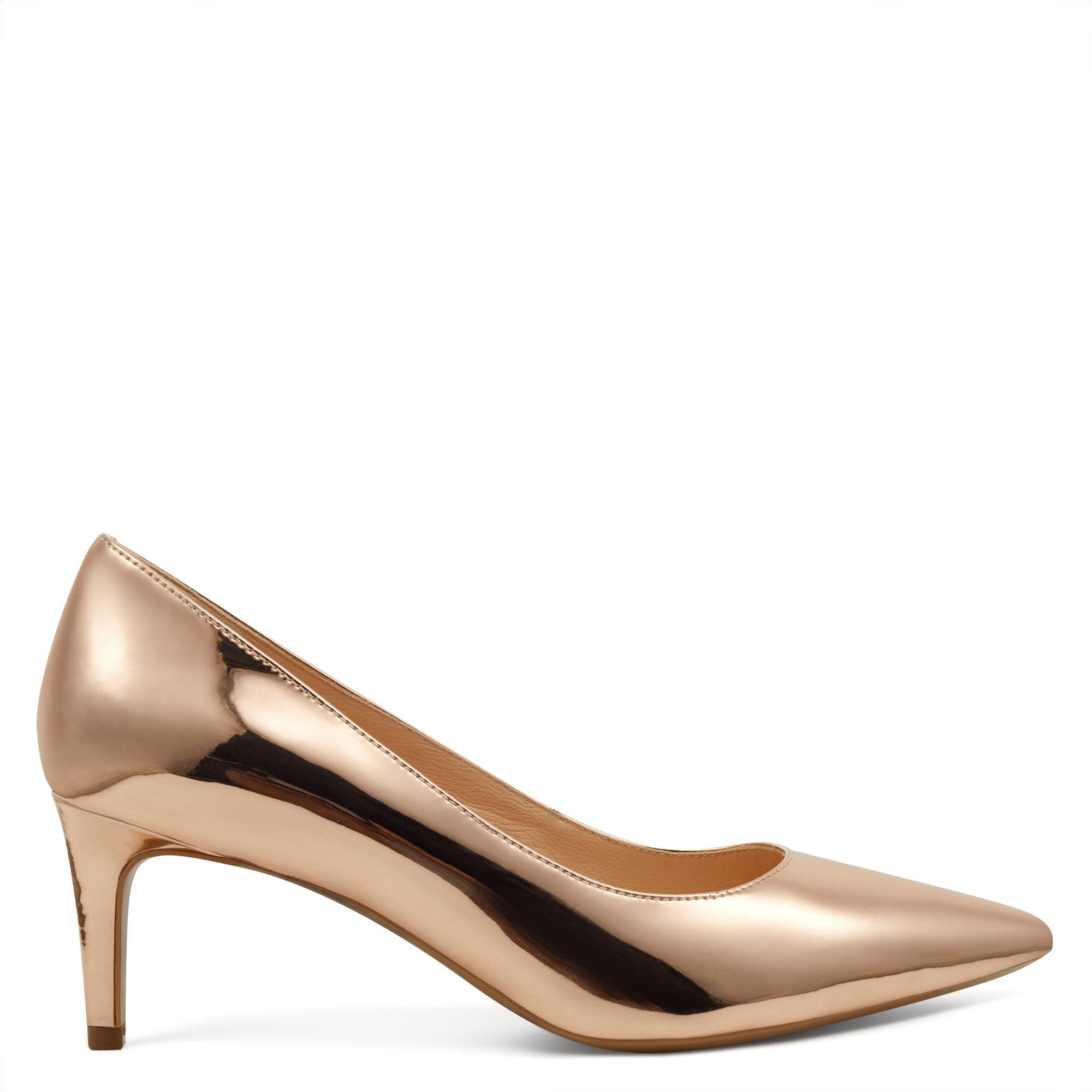 nine west soho pumps