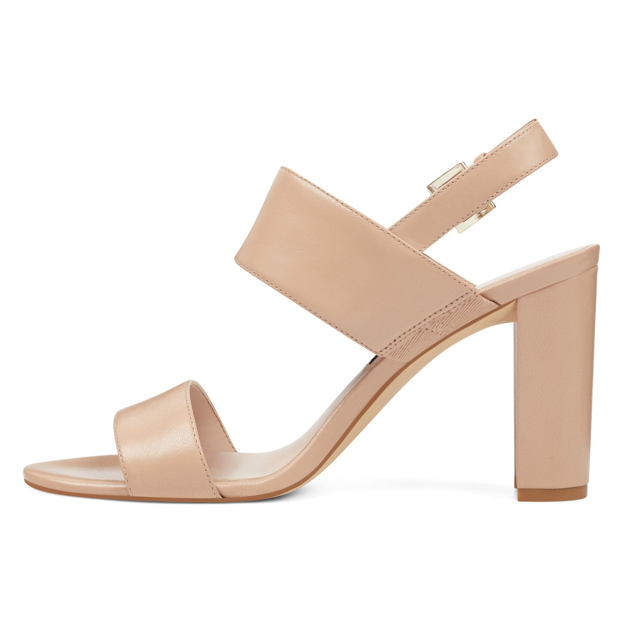 narolyn block heel sandals