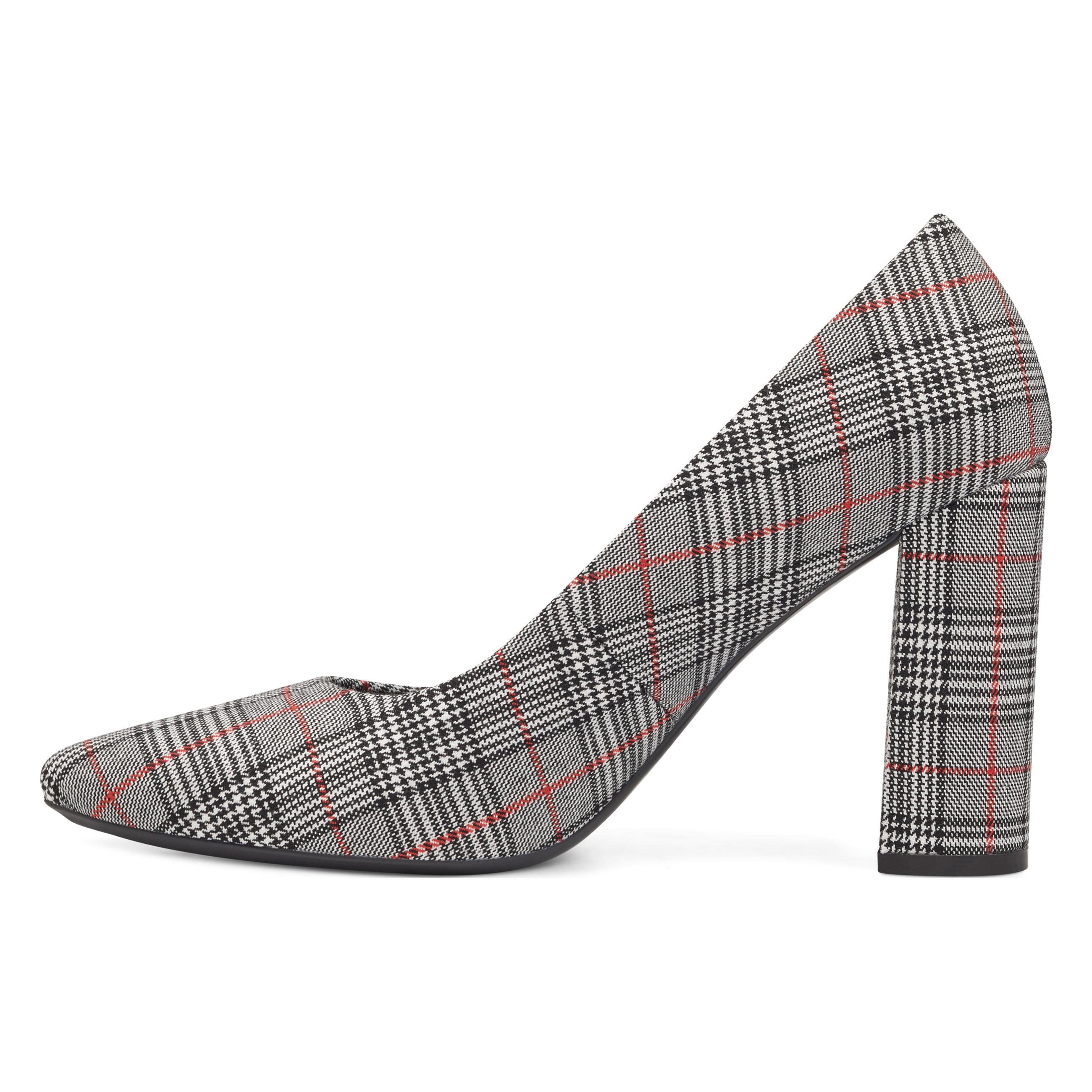 astoria block heeled pumps